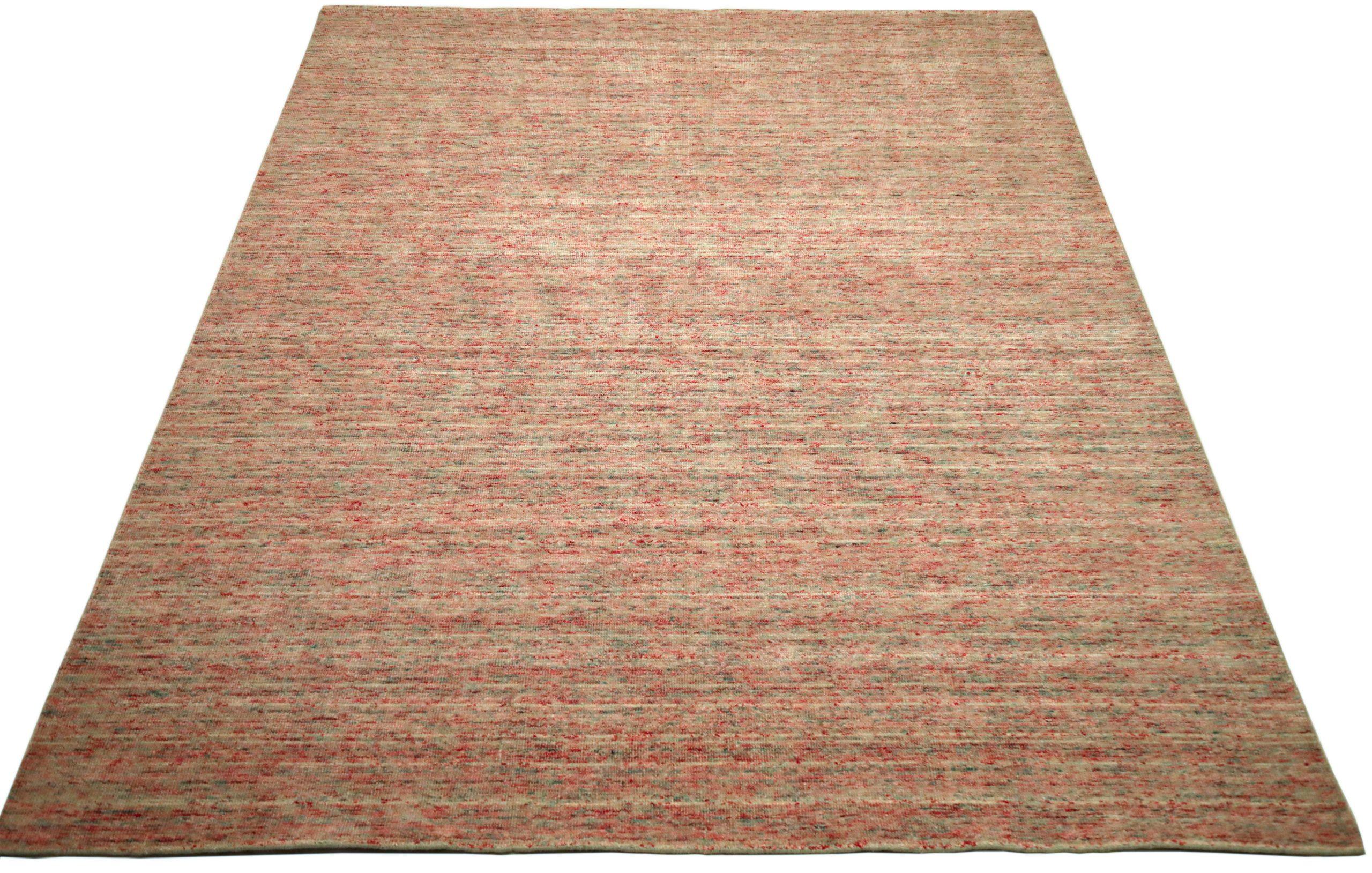 Entdecken Sie die Eleganz von India Solid mit den Area Rugs von Circa 1990. Dieses exklusive Design aus Wolle und Elfenbeinrot ist perfekt, um Ihren Raum zu verschönern.