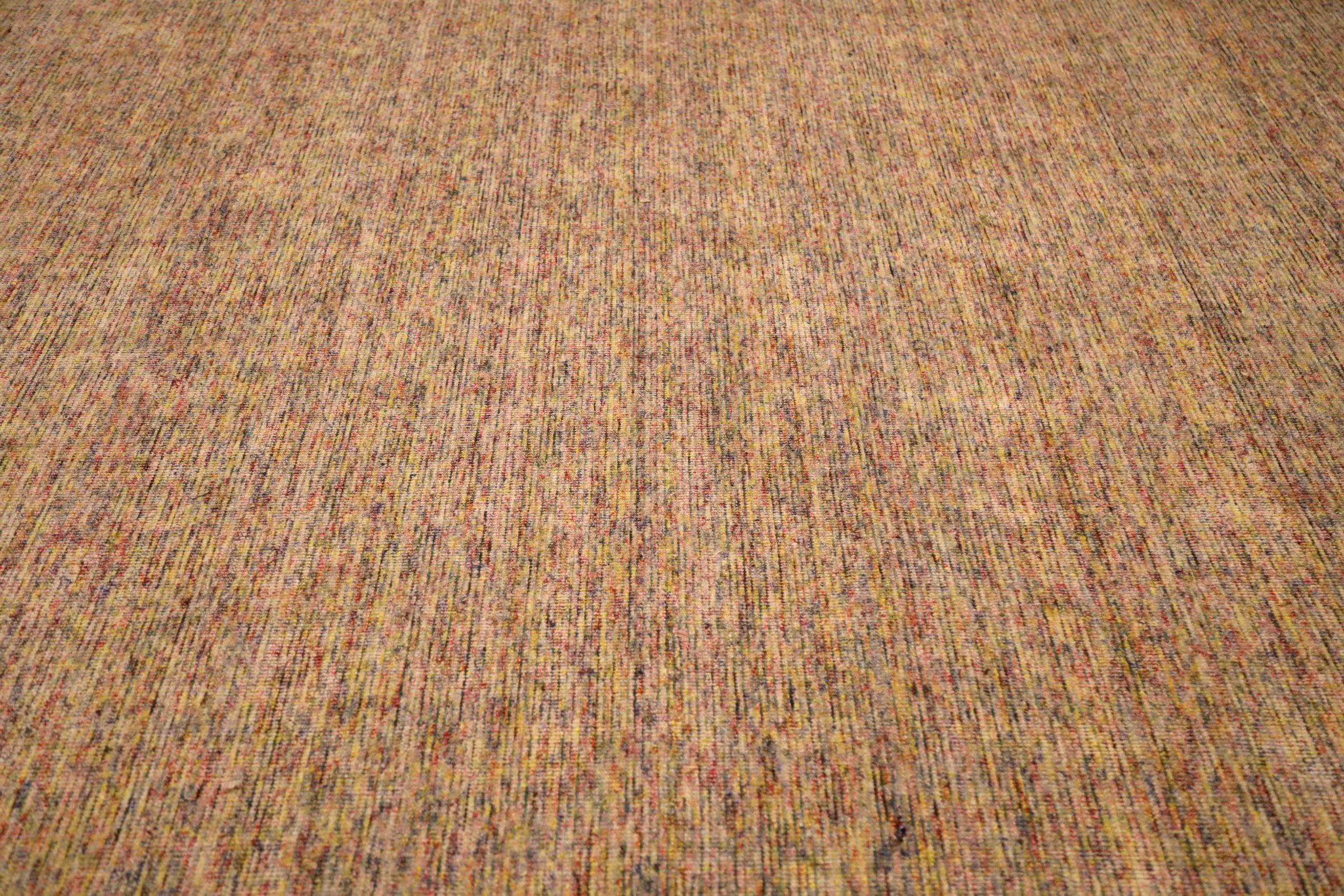 Moderne Tapis d'Inde en laine ivoire rouge jaune et jaune, 93684 en vente