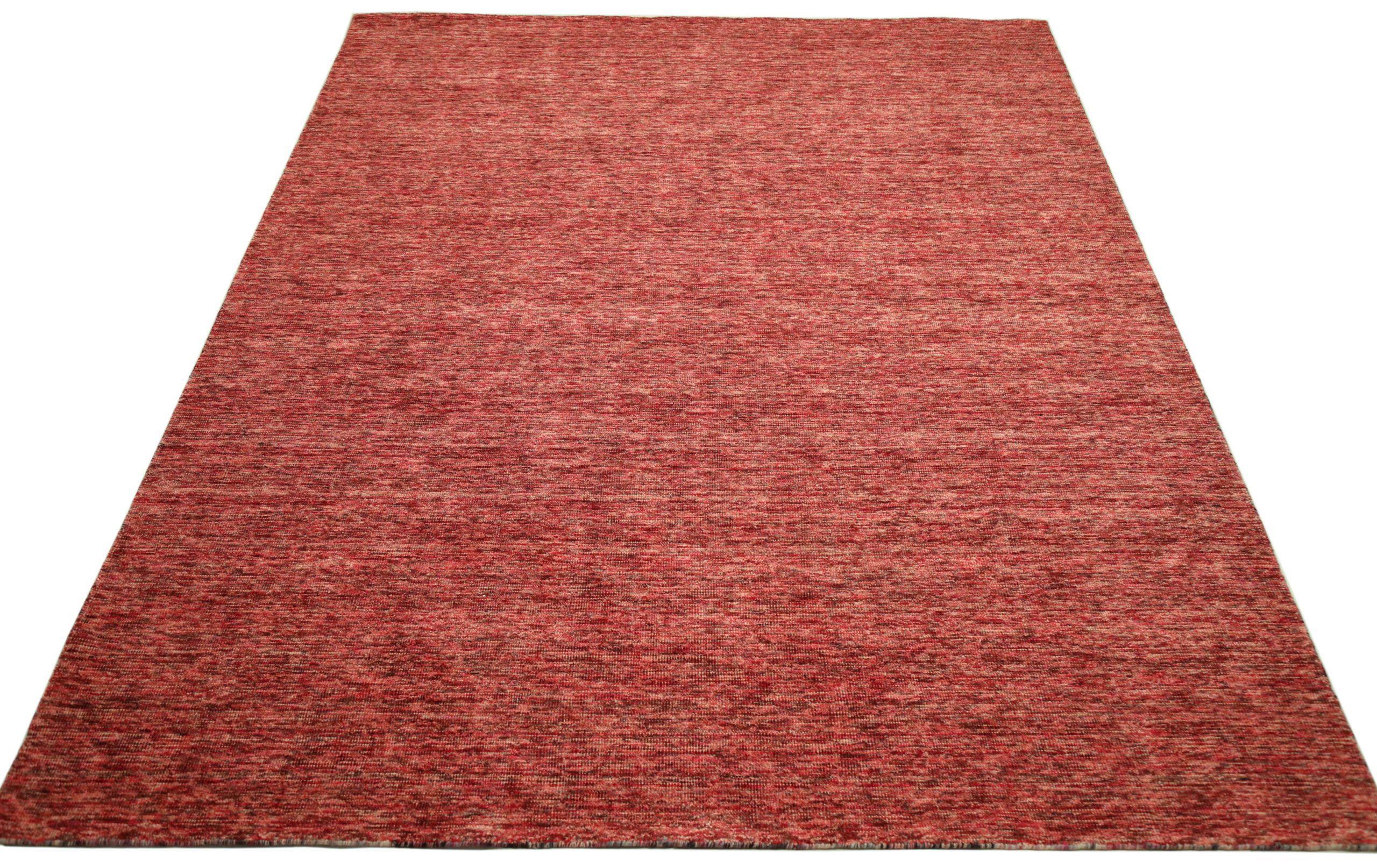 Entdecken Sie die Eleganz von India Solid mit den Area Rugs von Circa 1990. Dieses exklusive Design aus Wolle und Rot ist perfekt, um Ihren Raum zu verschönern.