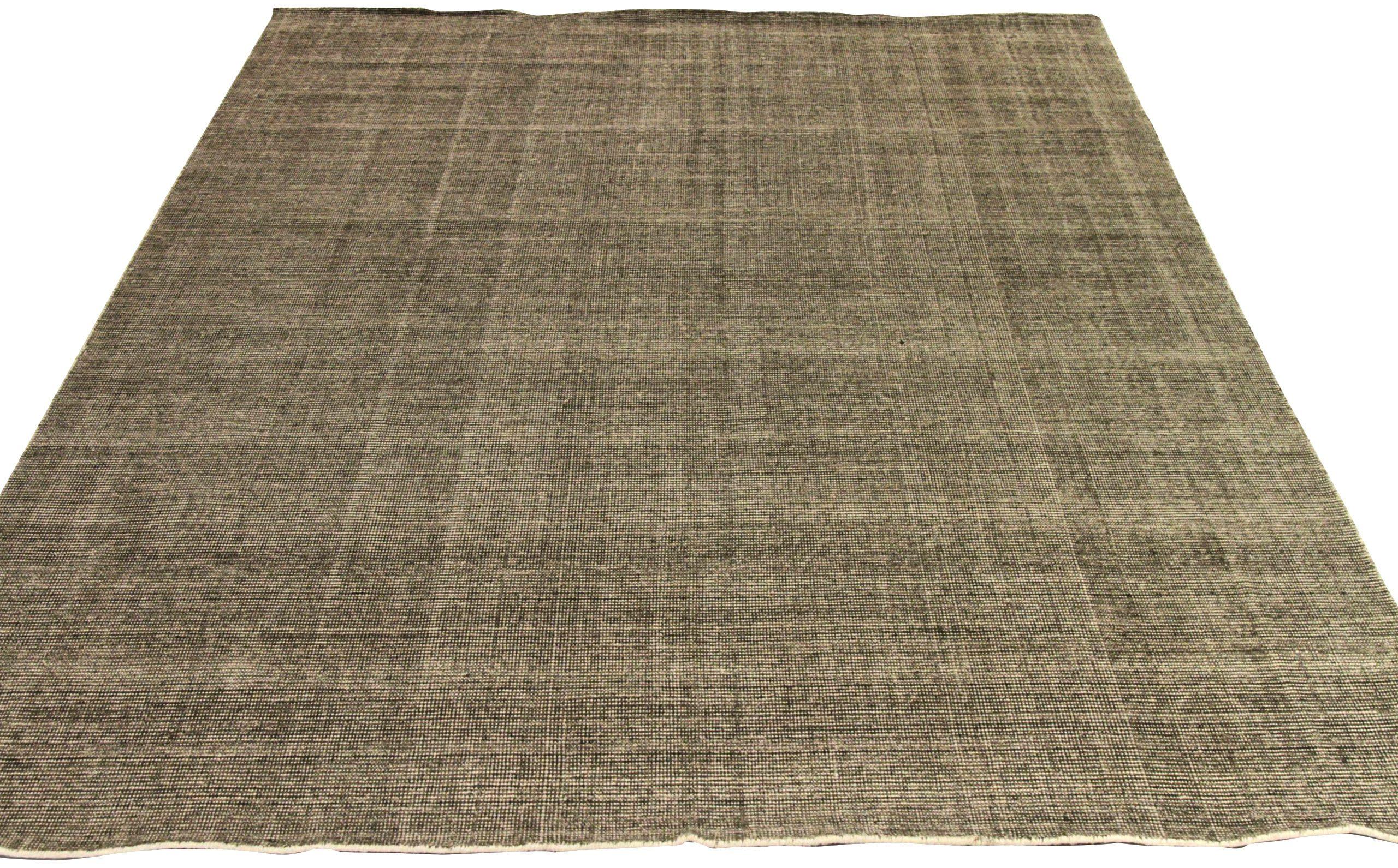 Scopri l'eleganza dei tappeti India Solid Hand Knotted Area Rugs di CIRCA 1990. Progettato con una meticolosa attenzione ai dettagli, questo design esclusivo è perfetto per valorizzare il tuo spazio.