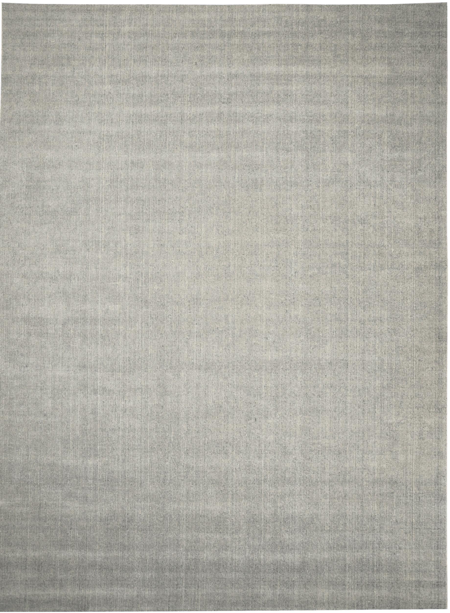 Entdecken Sie die Eleganz von India Solid mit dem Over Size Rug von CIRCA 1990. Dieses exklusive Design aus Wolle und Grau ist perfekt, um Ihren Raum zu verschönern.