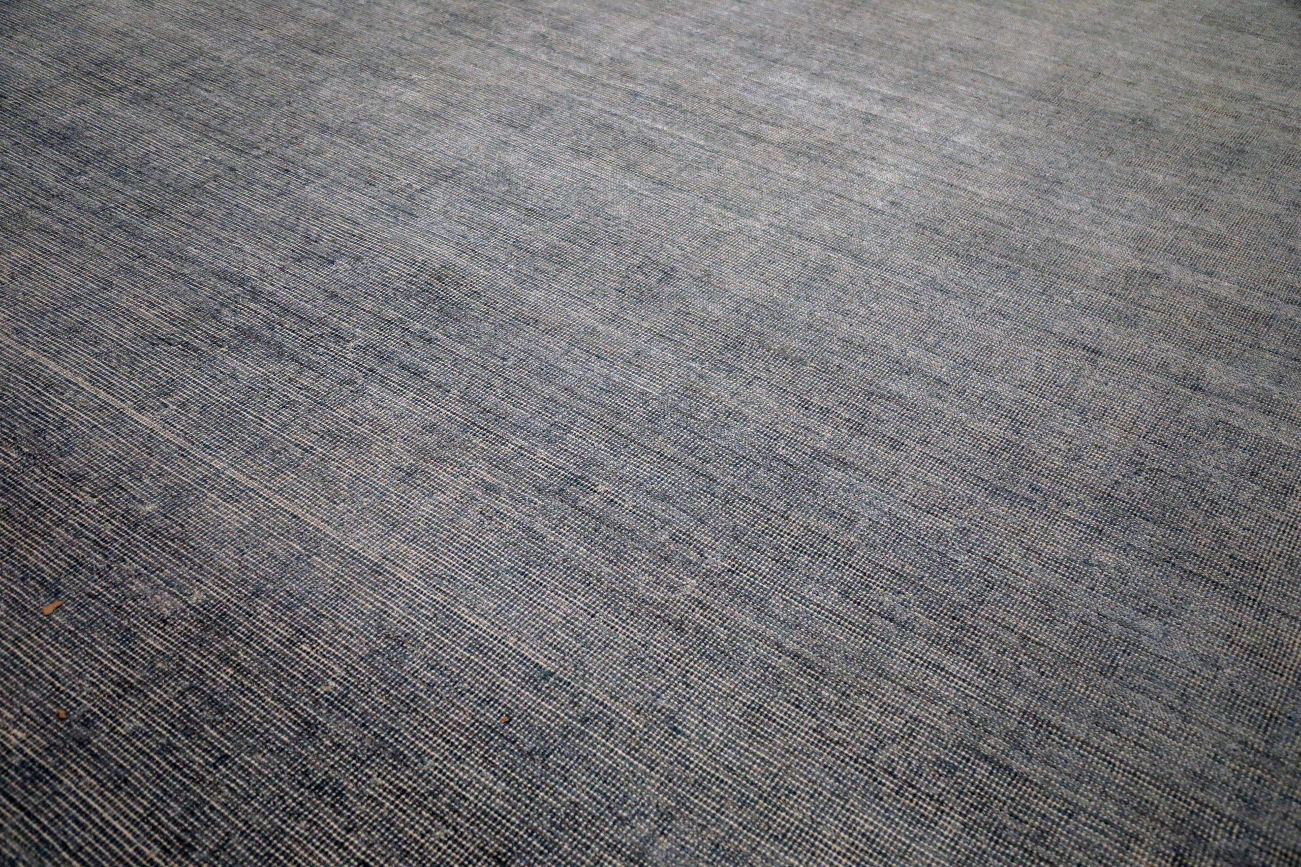India Solid Over Size Teppich - Wolle Grau Elfenbein Design - 93717 (Indisch) im Angebot