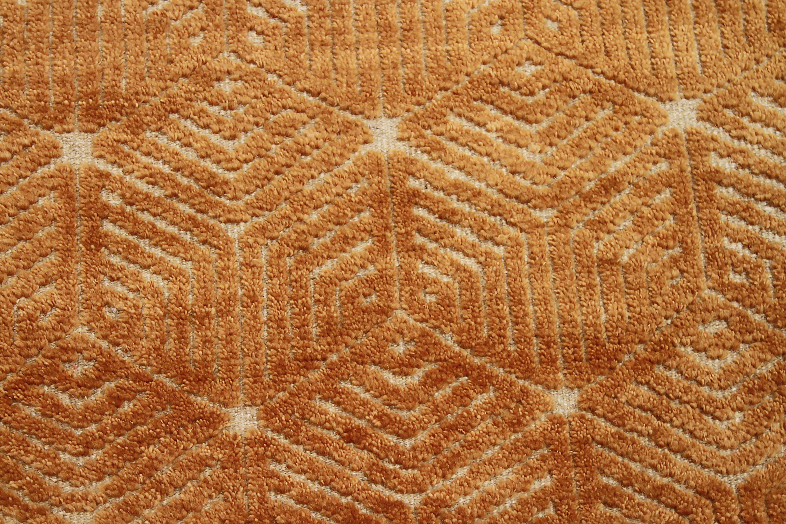 20th Century India Tiger Small Rug Circa 1990 - Wool Yellow Design - 90597 For Sale