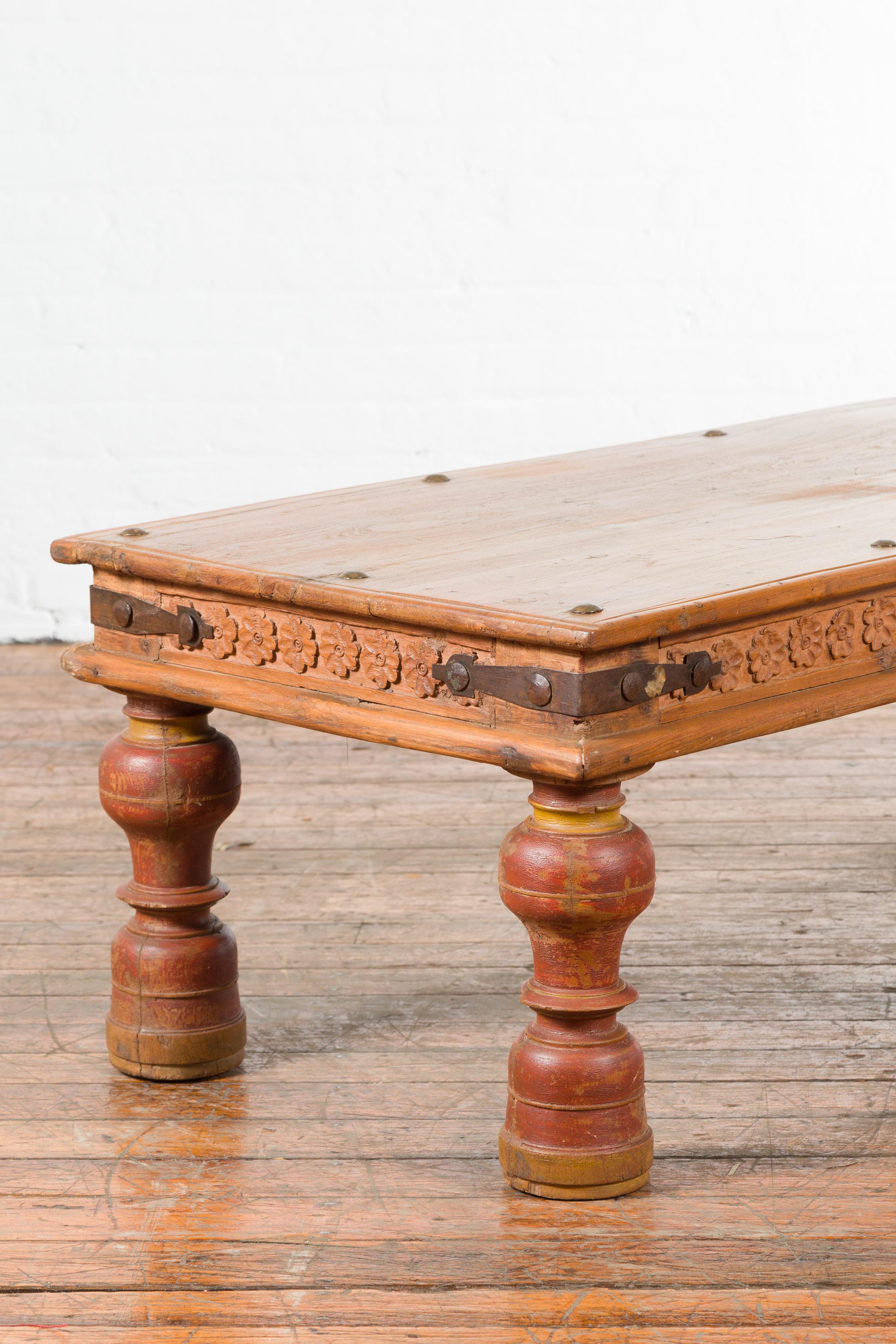 Indian 19th Century Coffee Table with Carved Floral Frieze and Baluster Legs For Sale 4