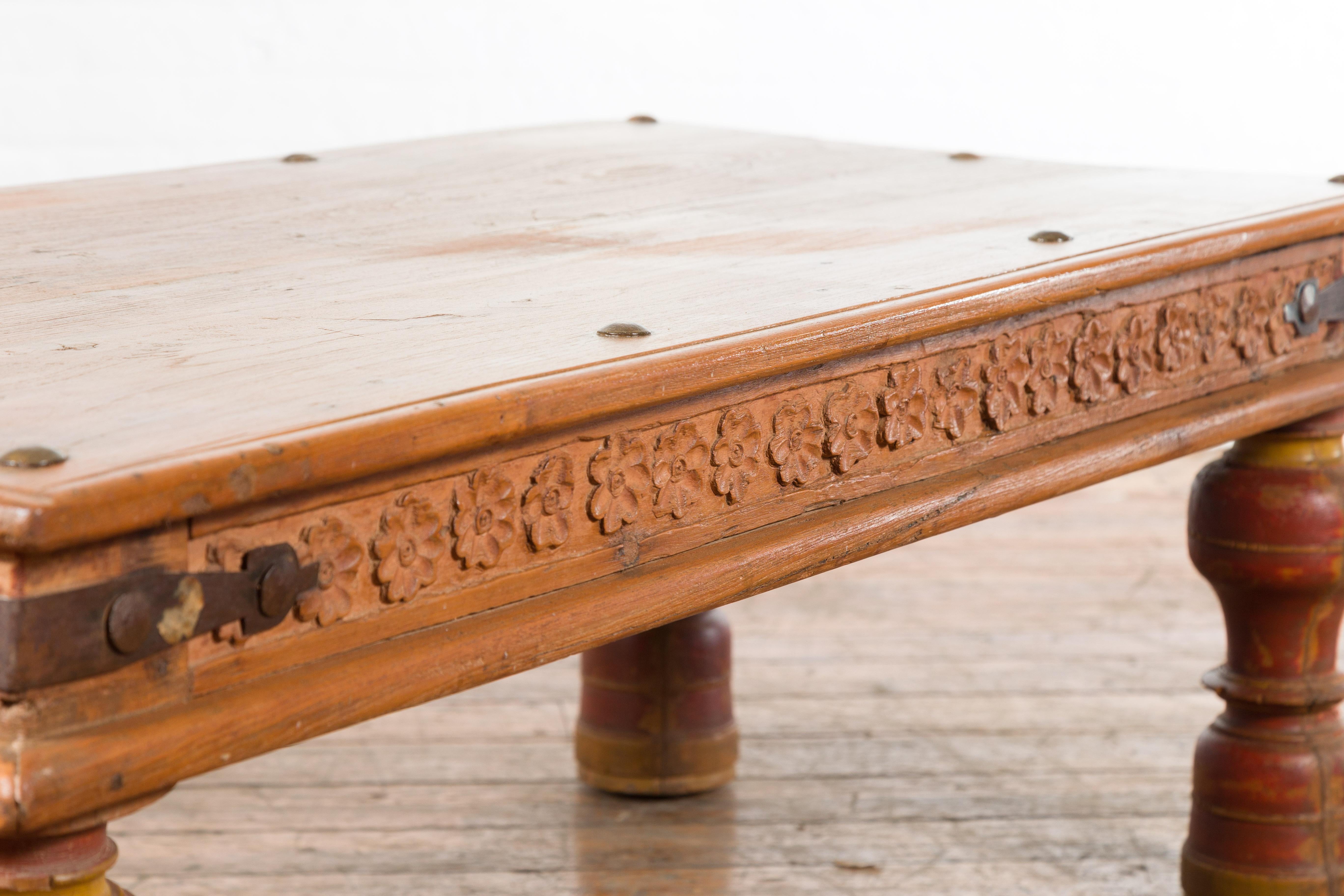 Indian 19th Century Coffee Table with Carved Floral Frieze and Baluster Legs For Sale 5