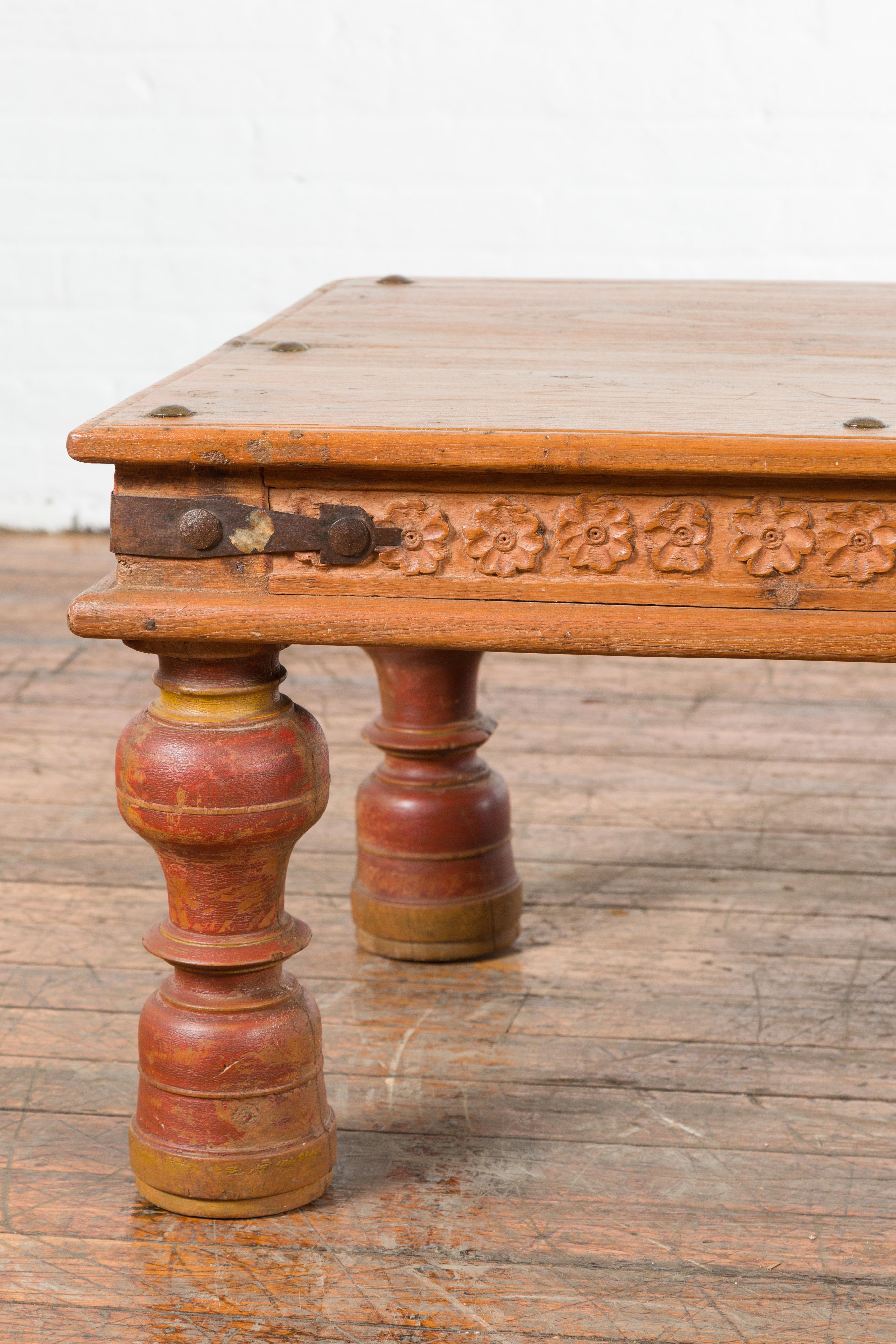 Indian 19th Century Coffee Table with Carved Floral Frieze and Baluster Legs For Sale 1