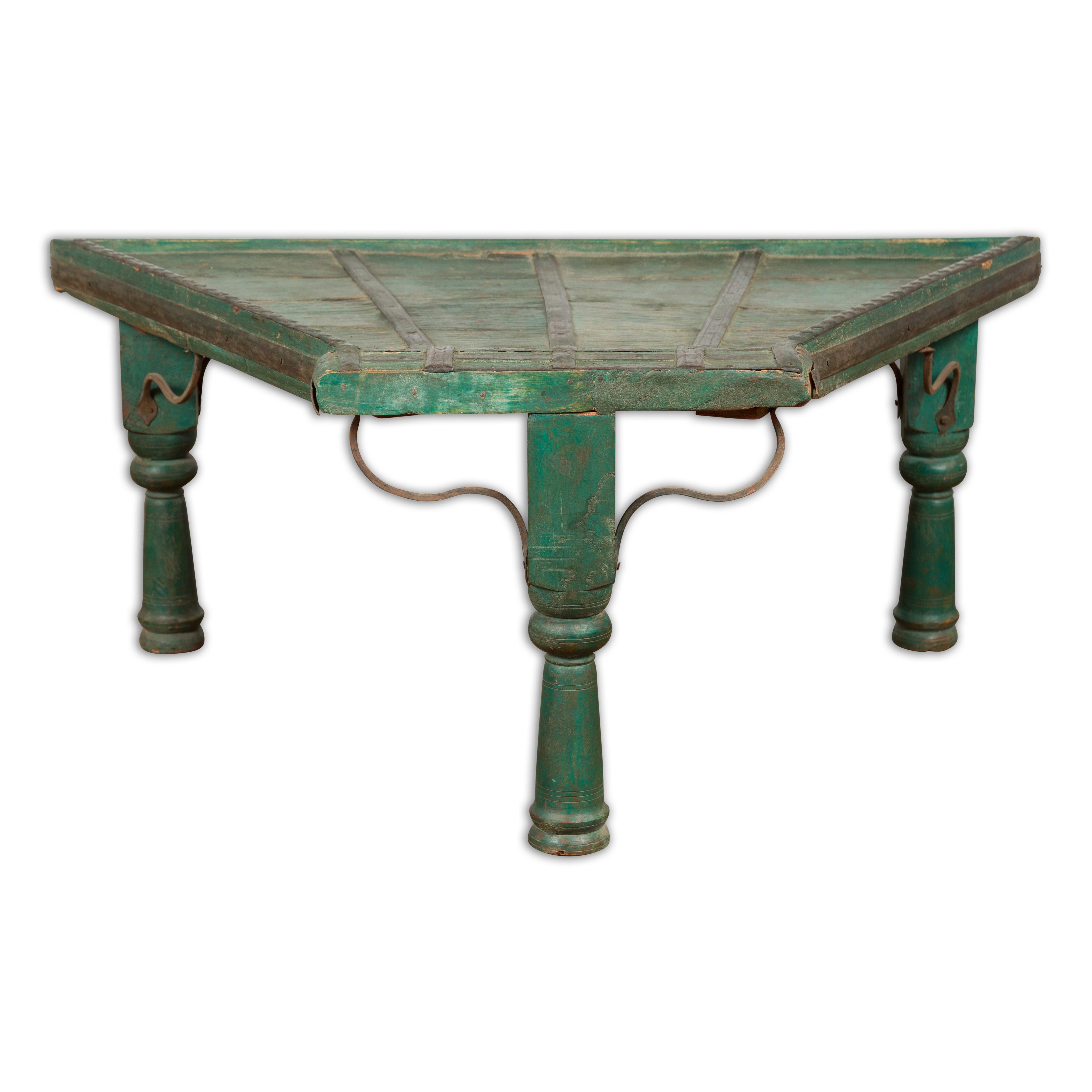 Indian 19th Century Green Painted Wood Bullock Cart Made into a Coffee Table For Sale 9