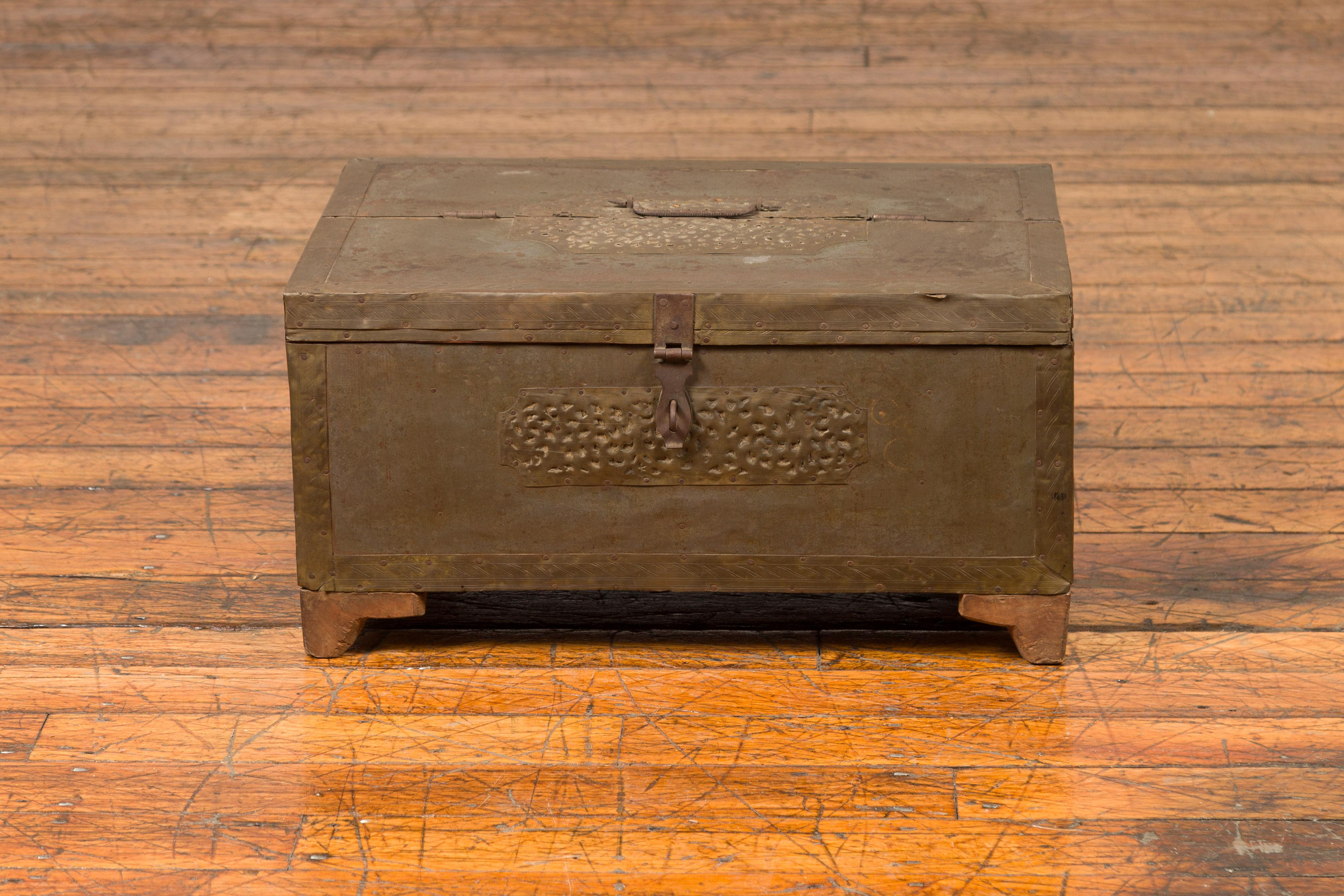 Indian 19th Century Merchant's Chest with Pierced Geometric Decor and Patina For Sale 3
