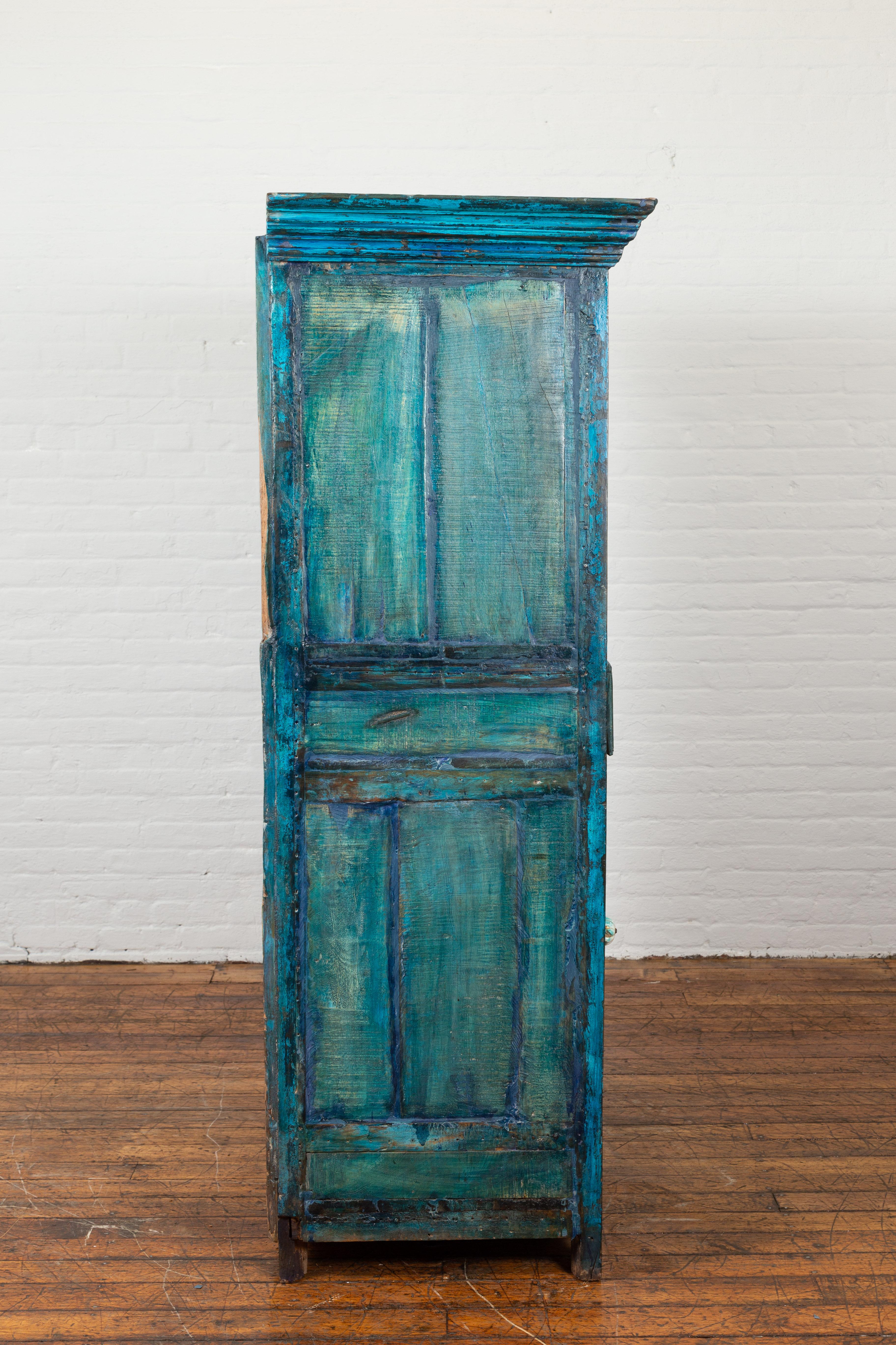 Indian 19th Century Royal Teal Painted Cabinet with Carved Doors and Two Drawers For Sale 8