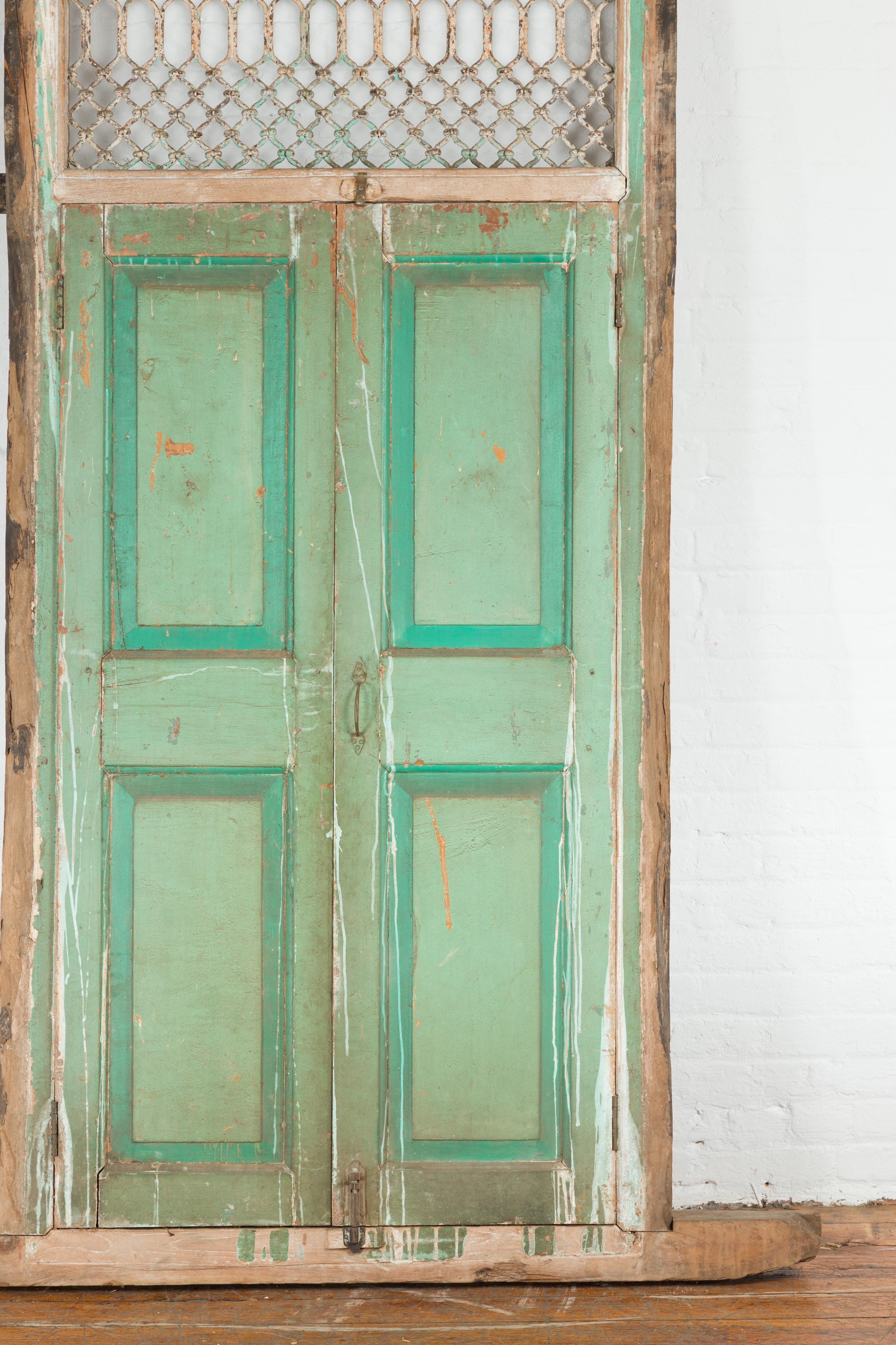 20th Century Indian 1900s Wood and Grate Window with Green Paint and Distressed Patina For Sale