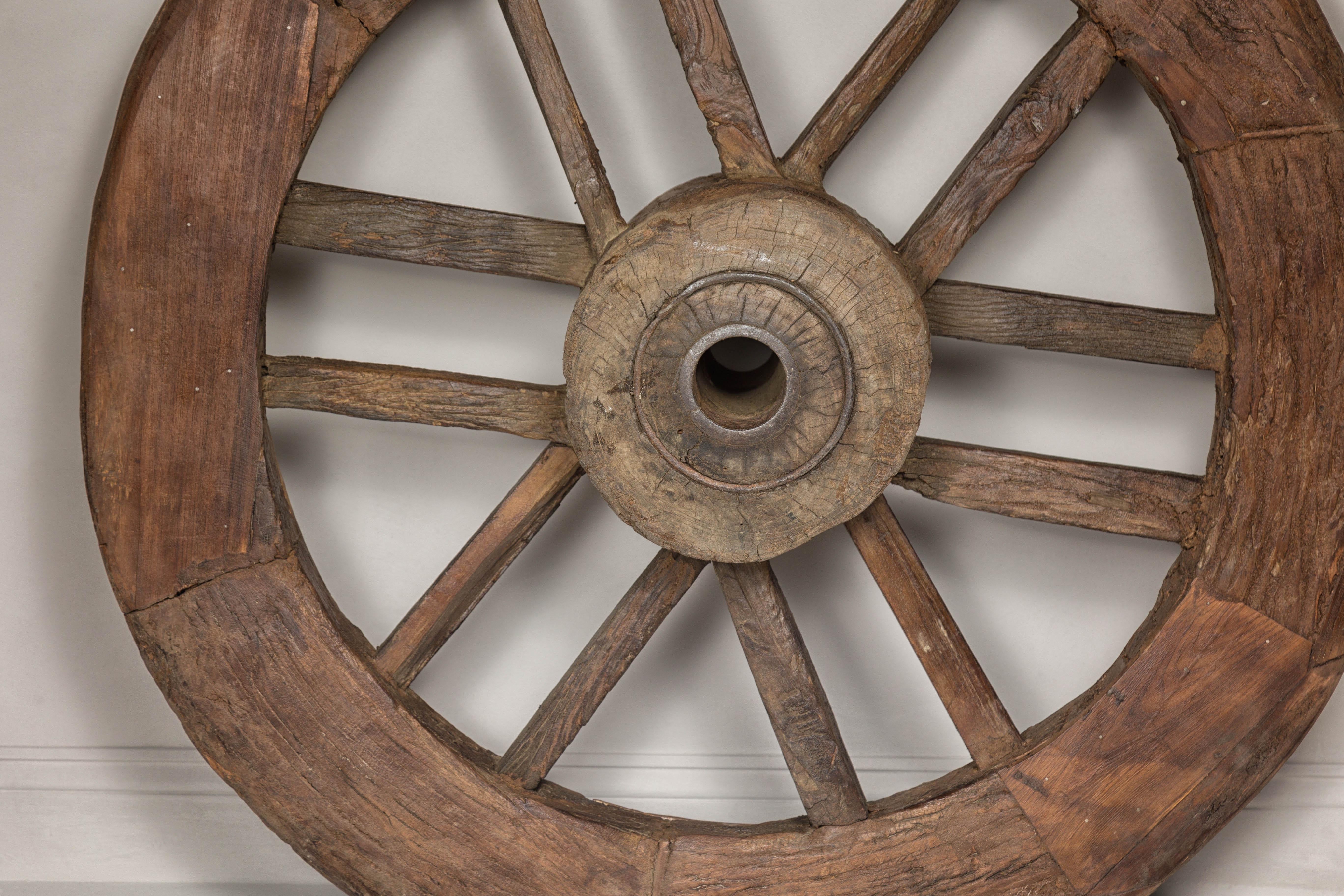 Indian 19th Century Wood and Metal Cart Wheel with Rustic Character For Sale 1