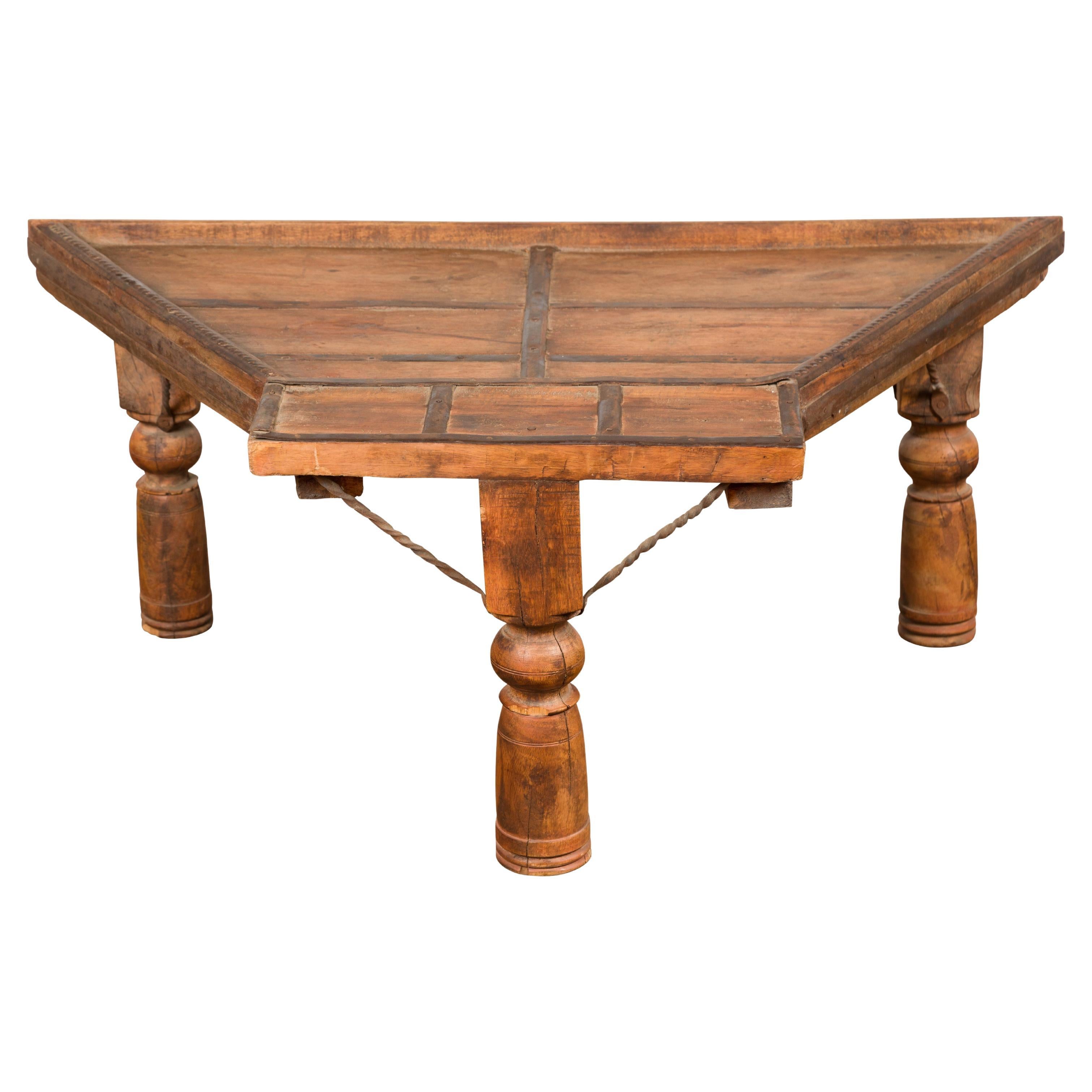 Chariot indien du 19ème siècle en bois transformé en table