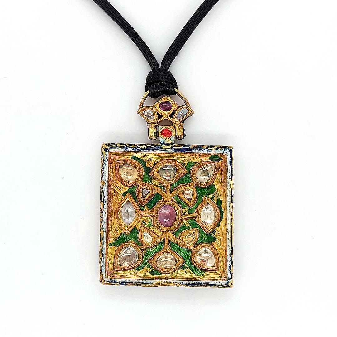 vintage antique 20kt gold pendant necklace amulet traditional jewellery