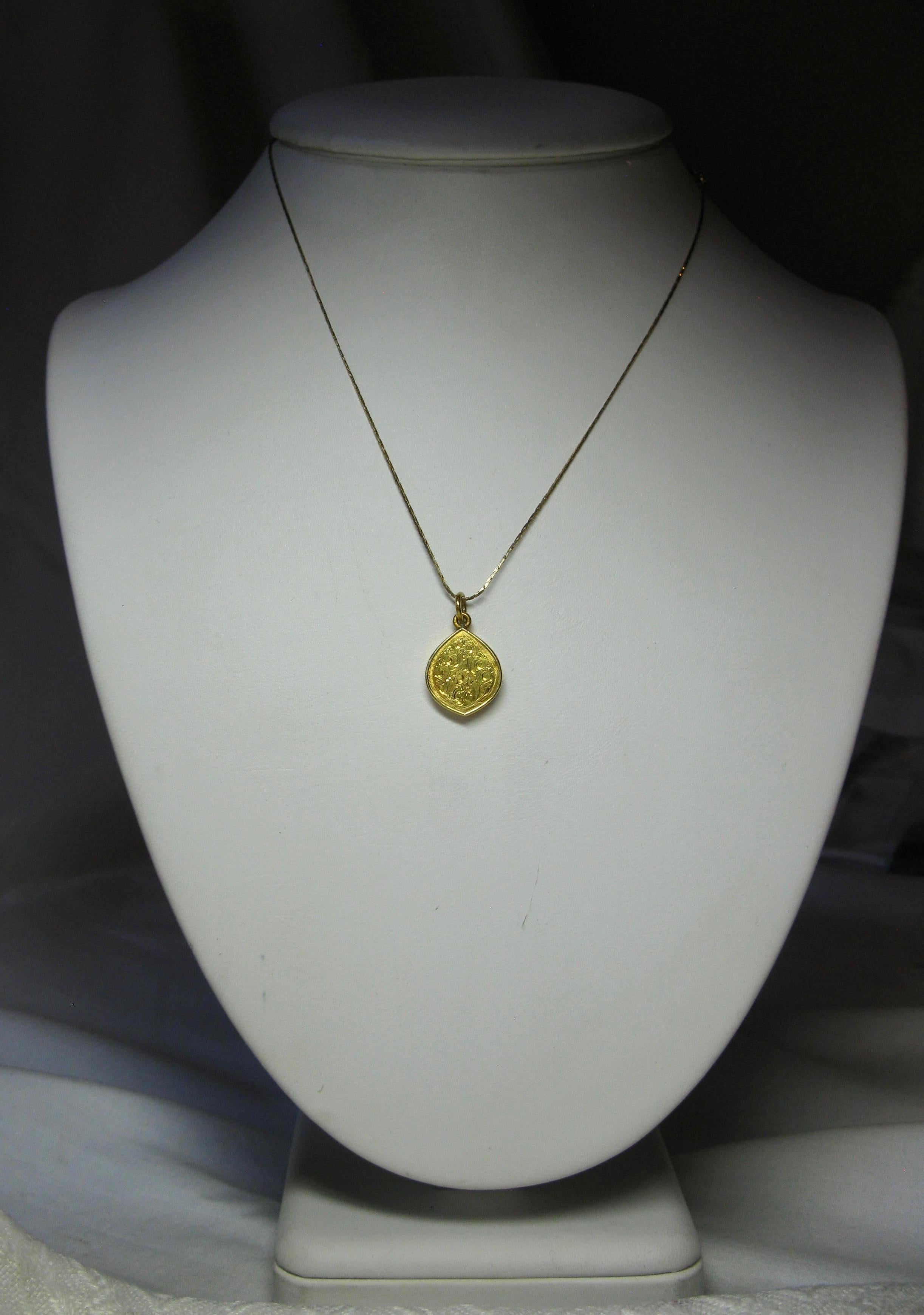 victorian pendant indian