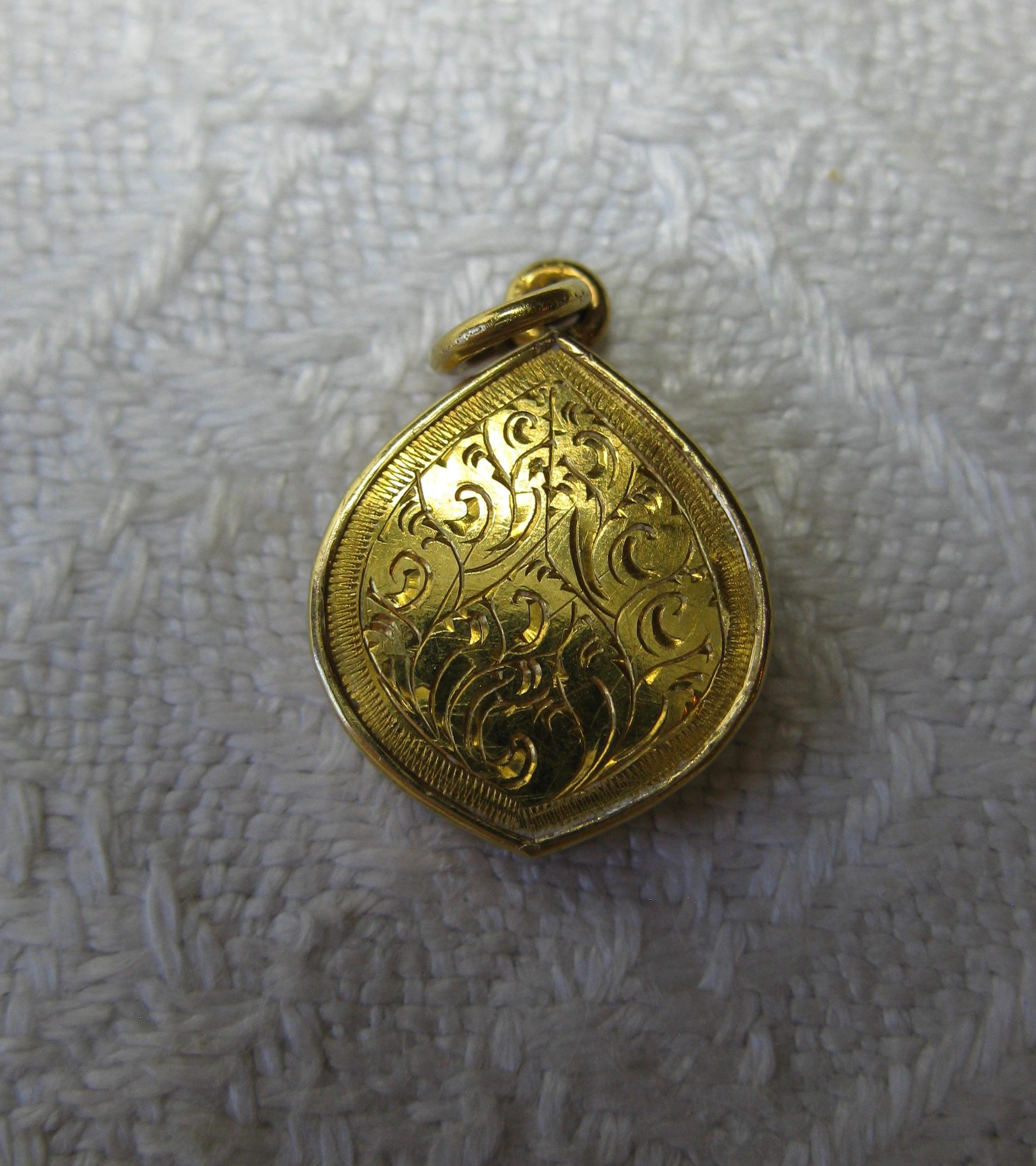 Women's or Men's Indian 22 Karat Gold Pendant Charm Durga God Goddess Buddha