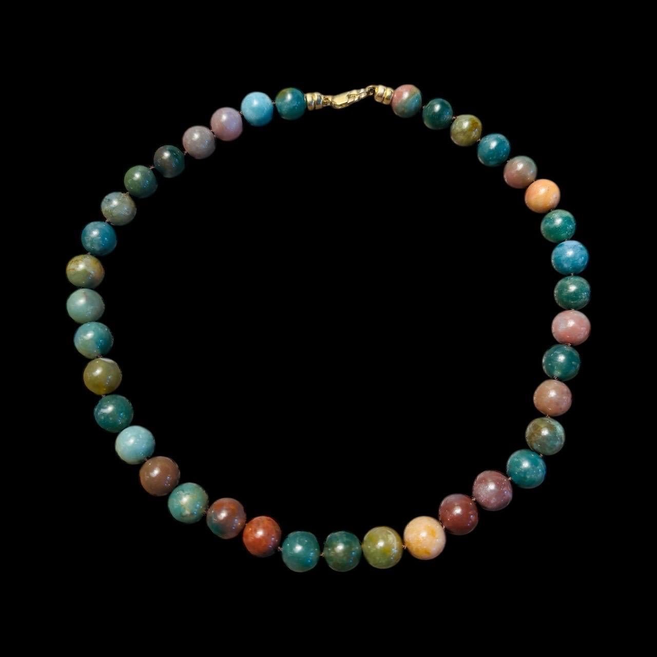 Collana di agata indiana Ball

Agata indiana e oro 14k

Collana di sedici pollici di Nature da 10 mm, tutte naturali.  Palline rotonde di agata.

La chiusura a moschettone in oro 14k è affiancata da quattro perline dorate (due per lato) per un tocco