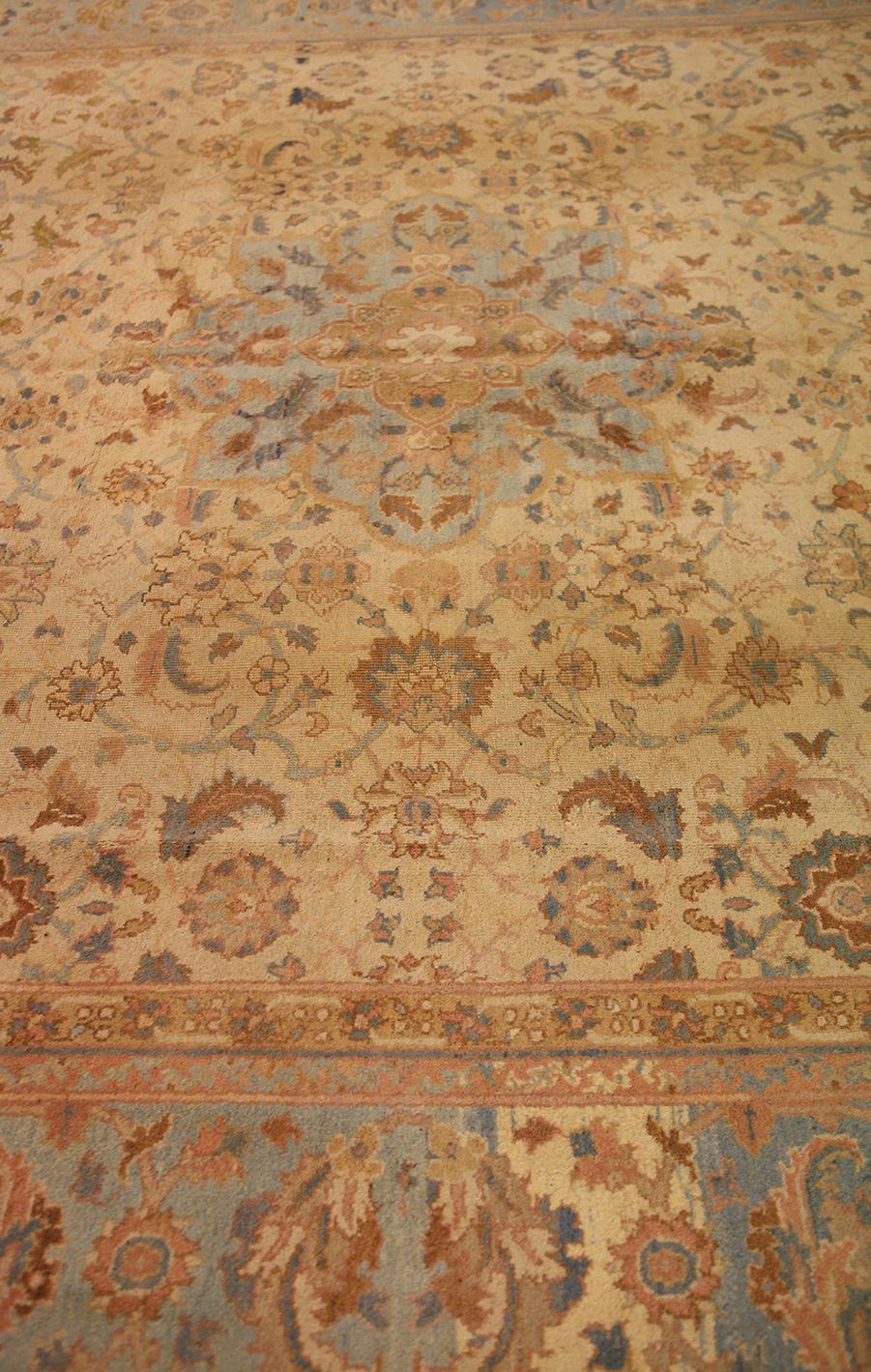 Indischer Amritsar-Teppich Weiche Farben (Handgeknüpft) im Angebot