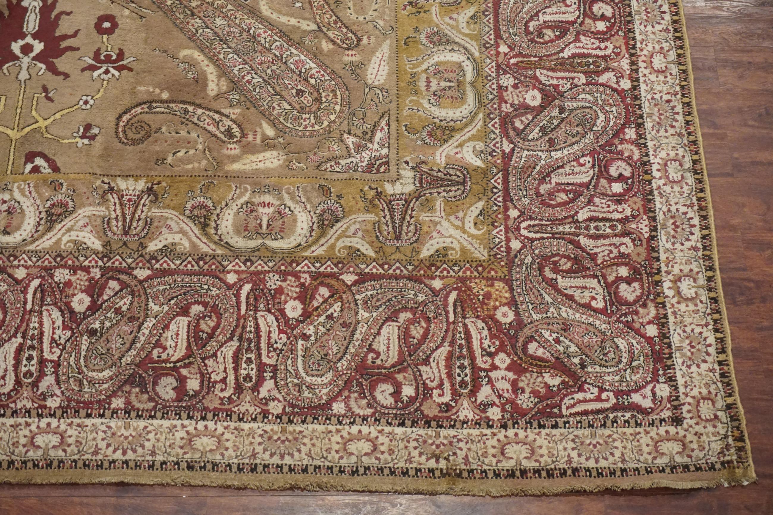 Indischer antiker Agra-Teppich, um 1890 im Angebot 2