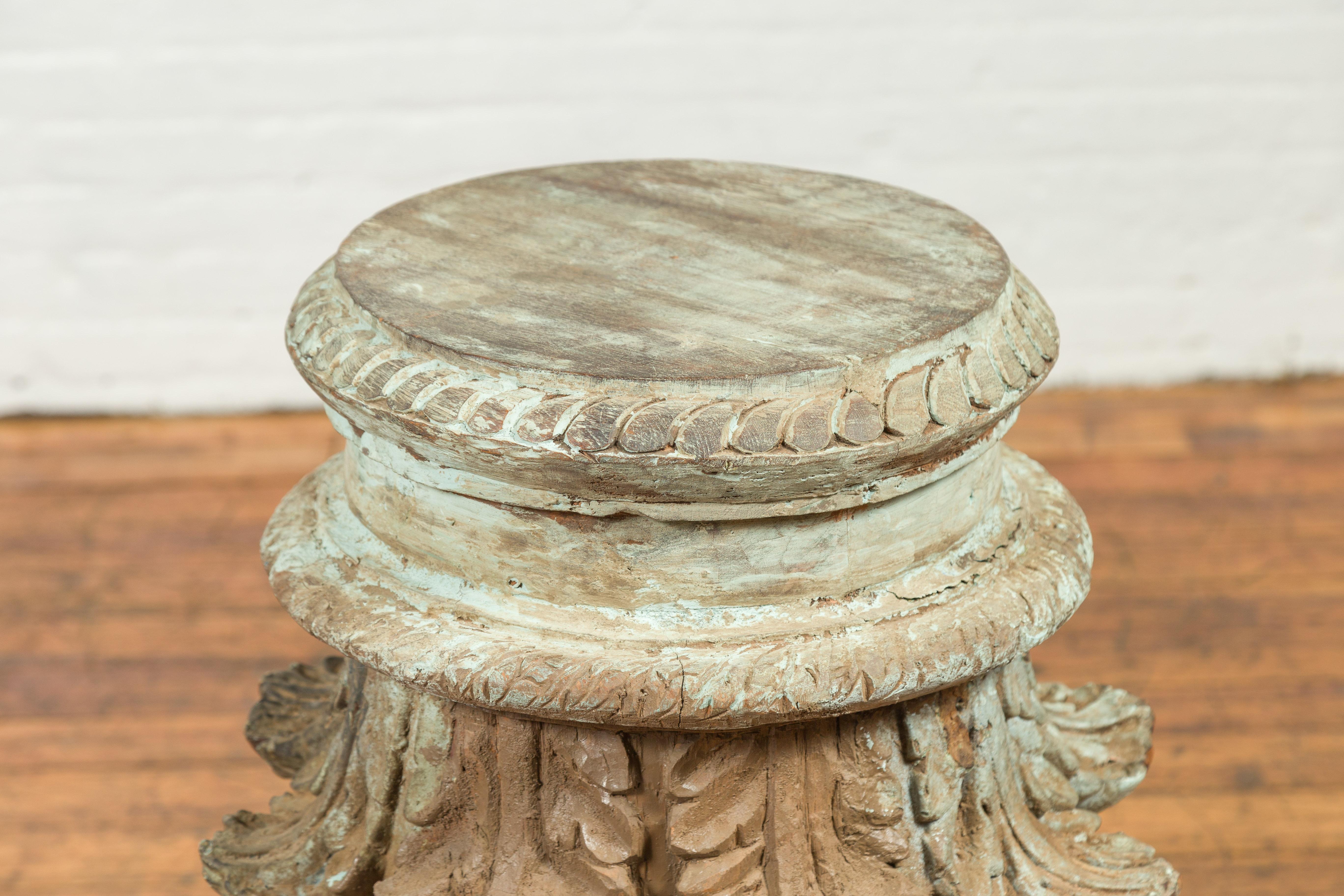 Indian Antique Corinthian Temple Capital Carving with Distressed Patina In Good Condition For Sale In Yonkers, NY
