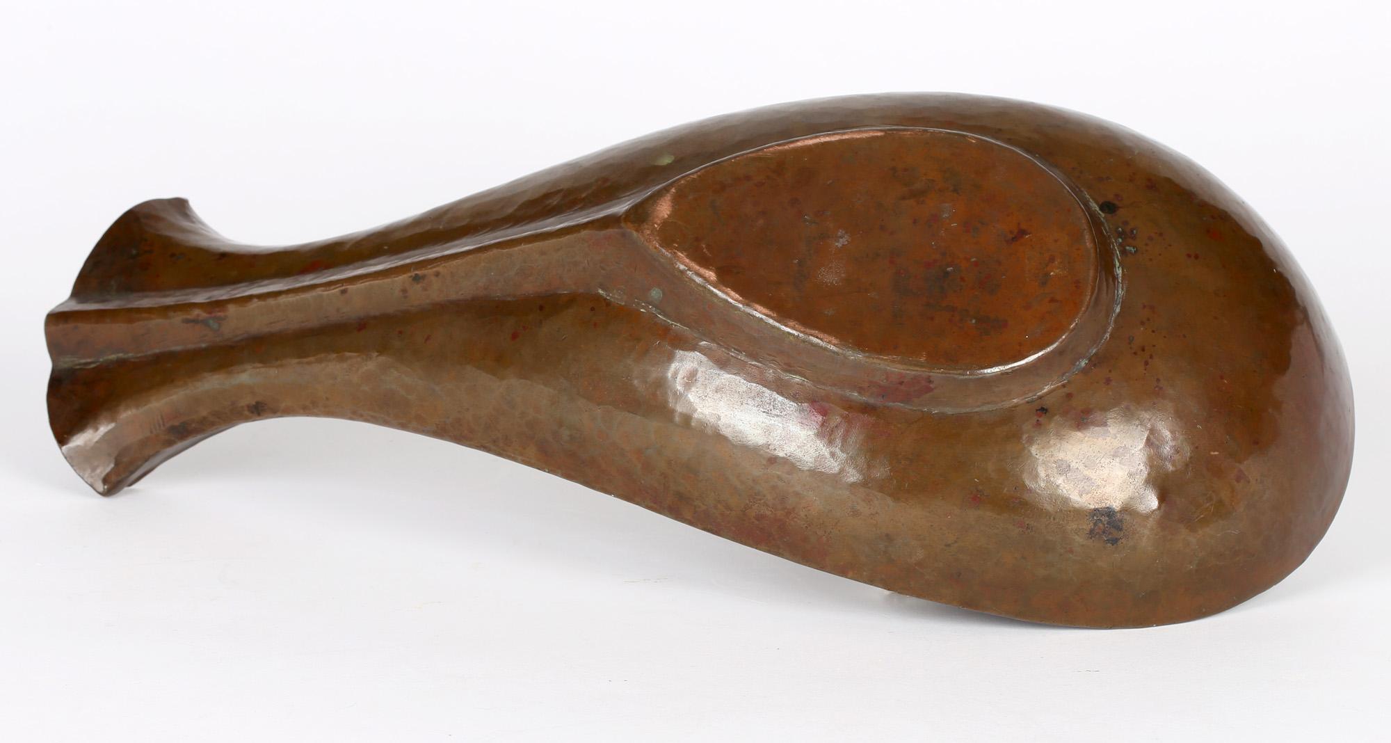 Yoni de Cobre Ceremonial Indio Antiguo de Gran Tamaño Hecho a Mano en venta 1