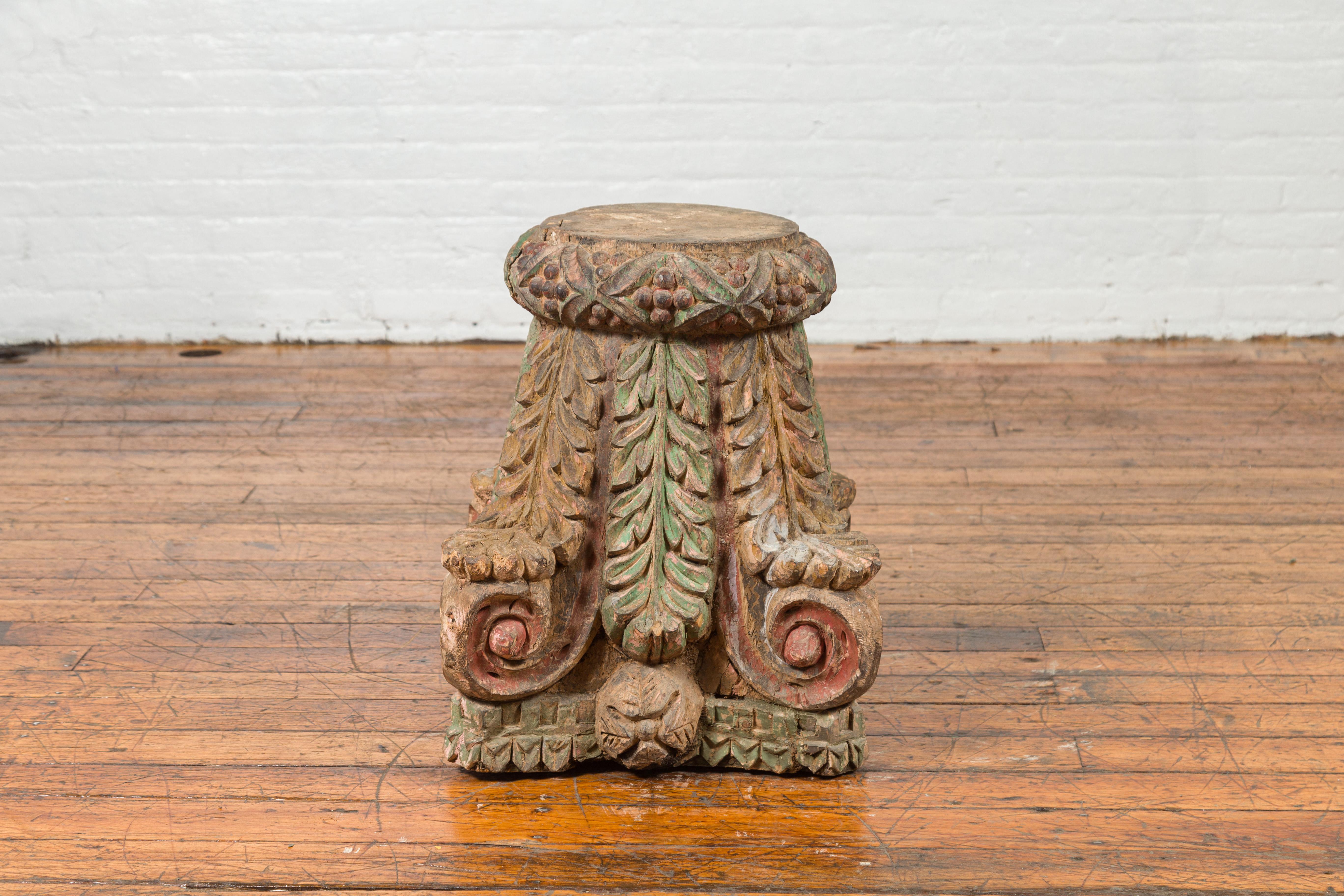 Indian Antique Temple Foliage Carved Capital with Original Green and Red Paint In Good Condition For Sale In Yonkers, NY