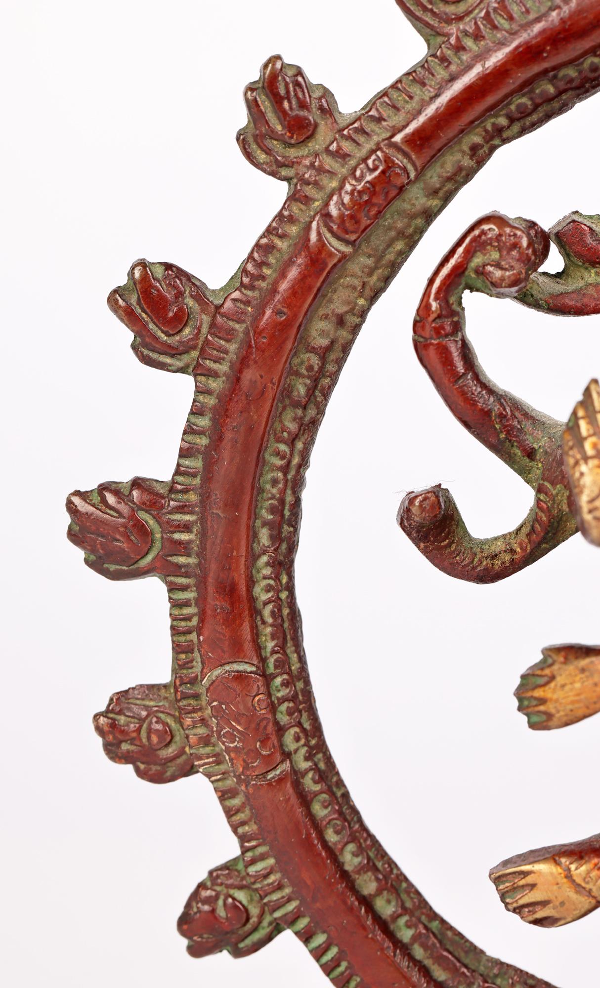 Indische, indische, asiatische, lackierte Bronze, tanzende hinduistische Shiva Nataraja  (Lackiert) im Angebot
