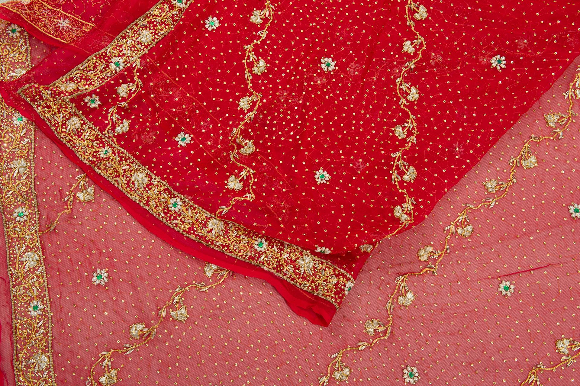 Agra Le voile de mariée indien comme châle en vente