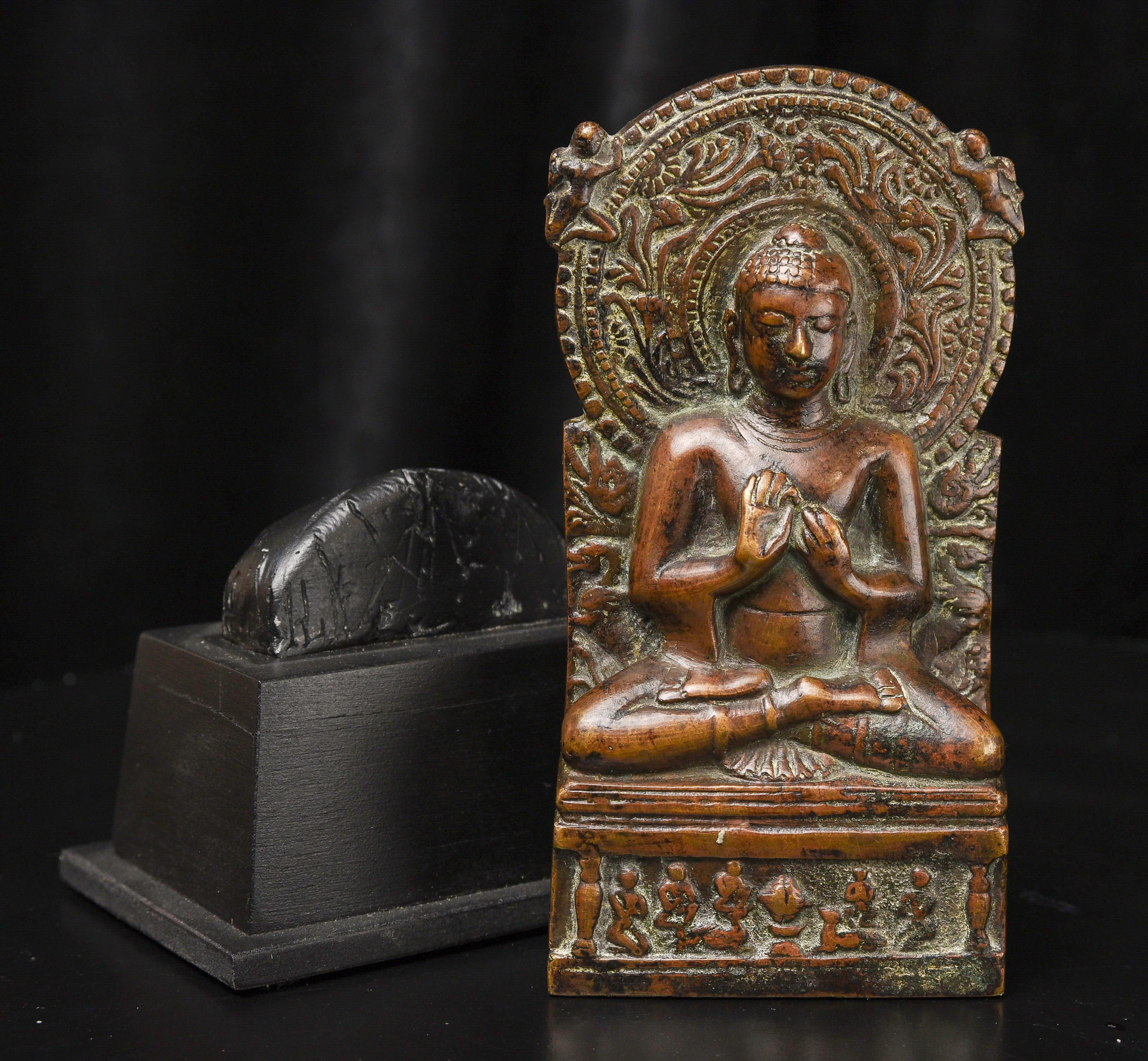 Bouddha indien en bronze de forme classique, 9885 en vente 5