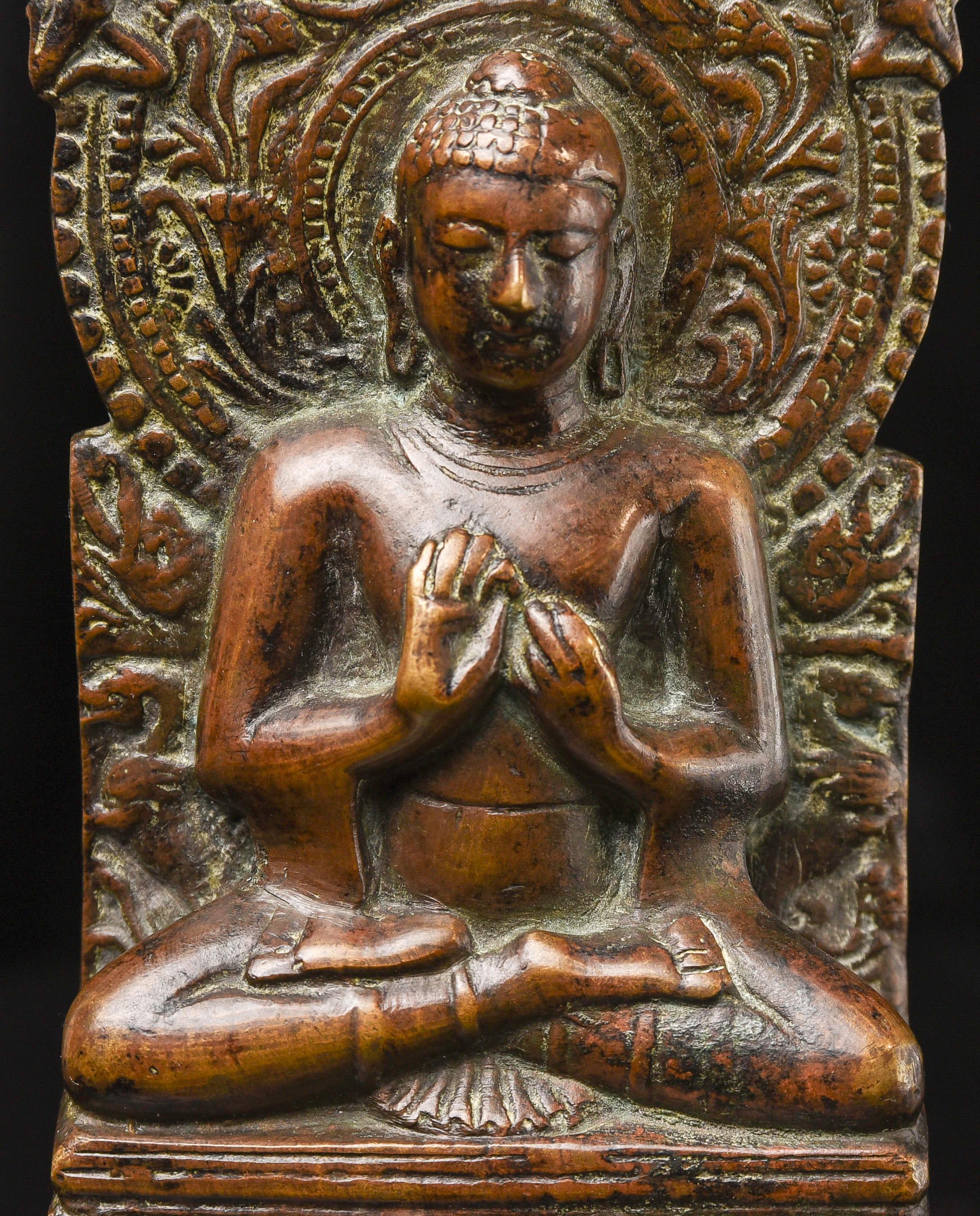 XVIIIe siècle Bouddha indien en bronze de forme classique, 9885 en vente