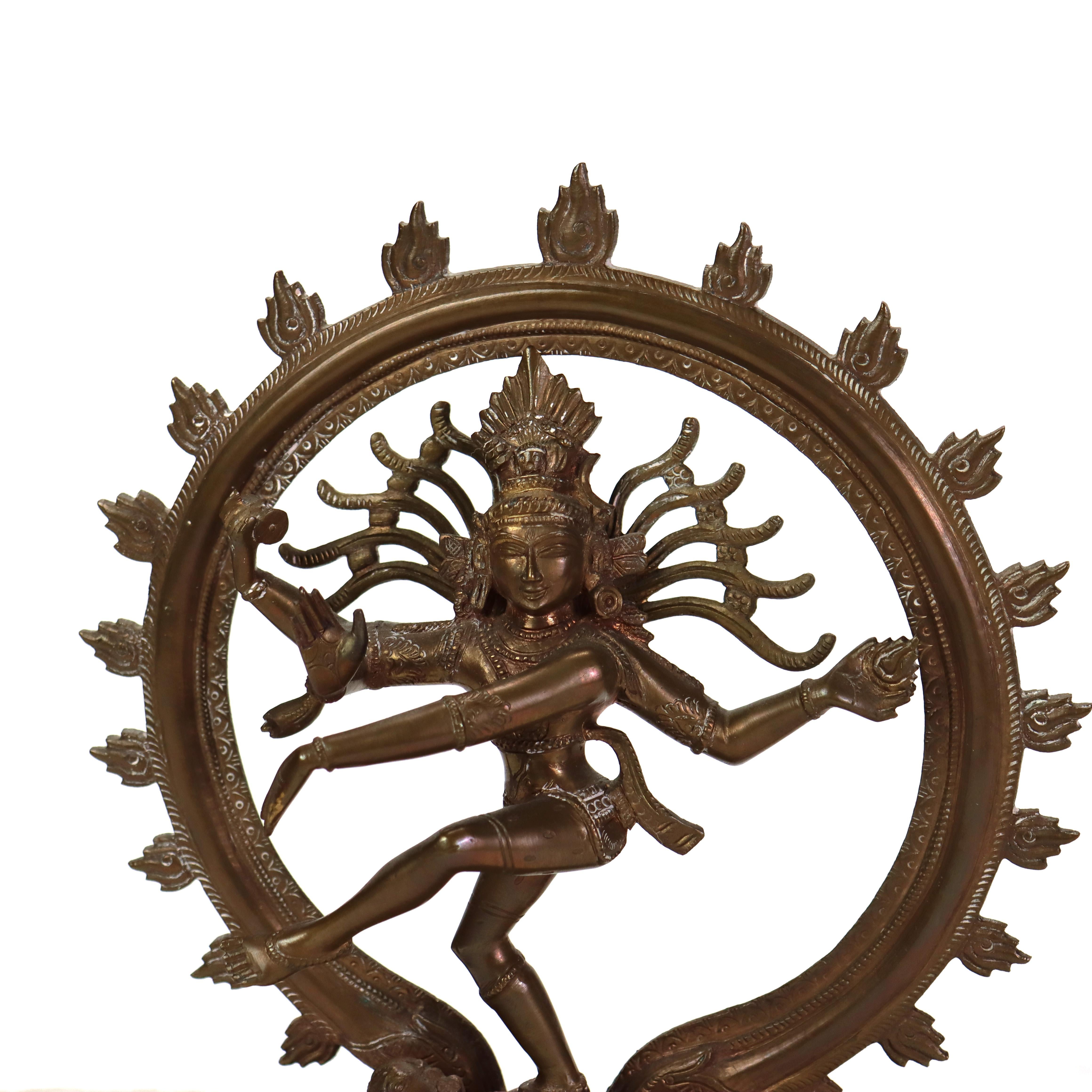 Moulage Statue indienne Nataraja dansant Shiva en bronze 20e siècle en vente