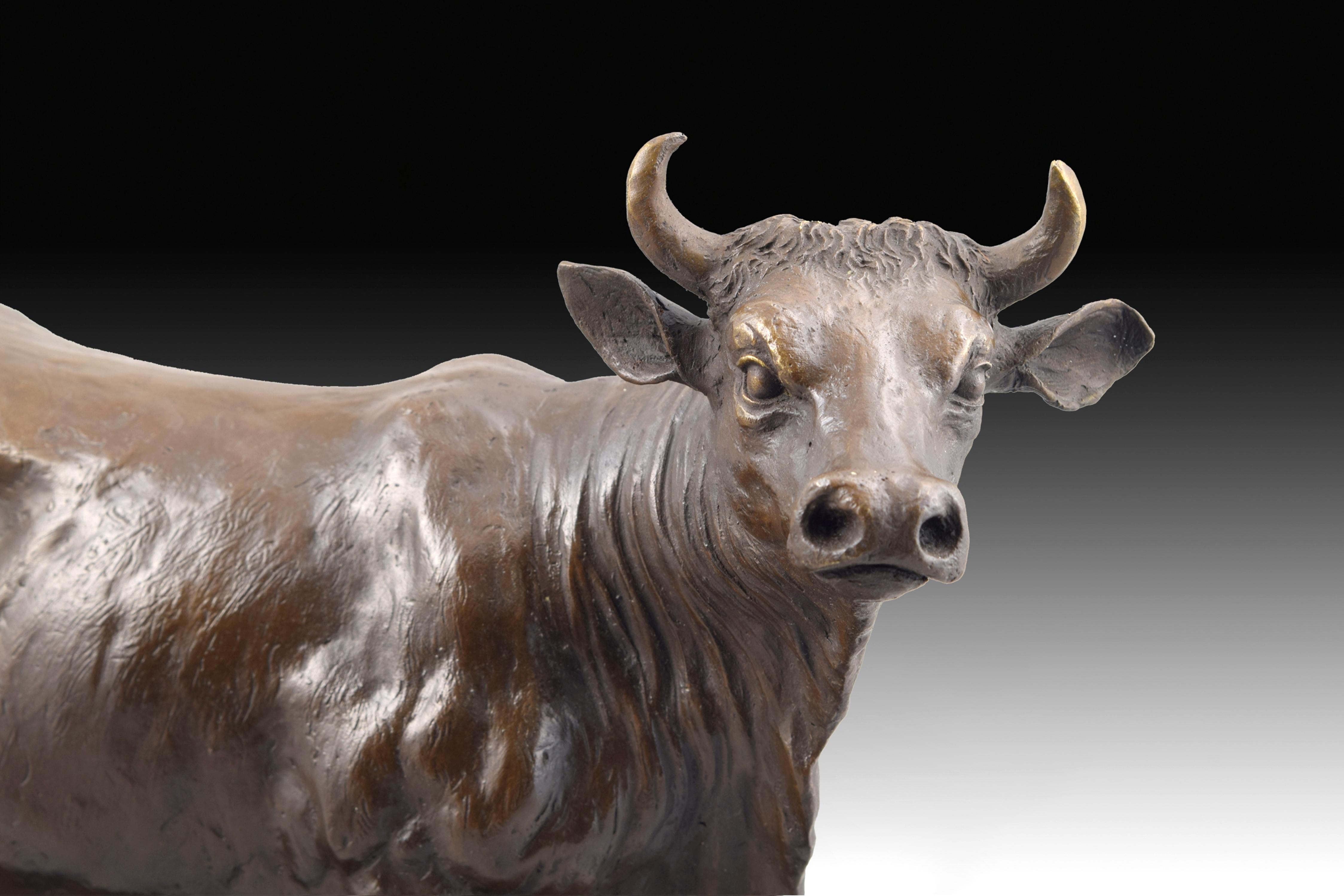 Indian Bull. Bronze, Marble. In Good Condition For Sale In Madrid, ES