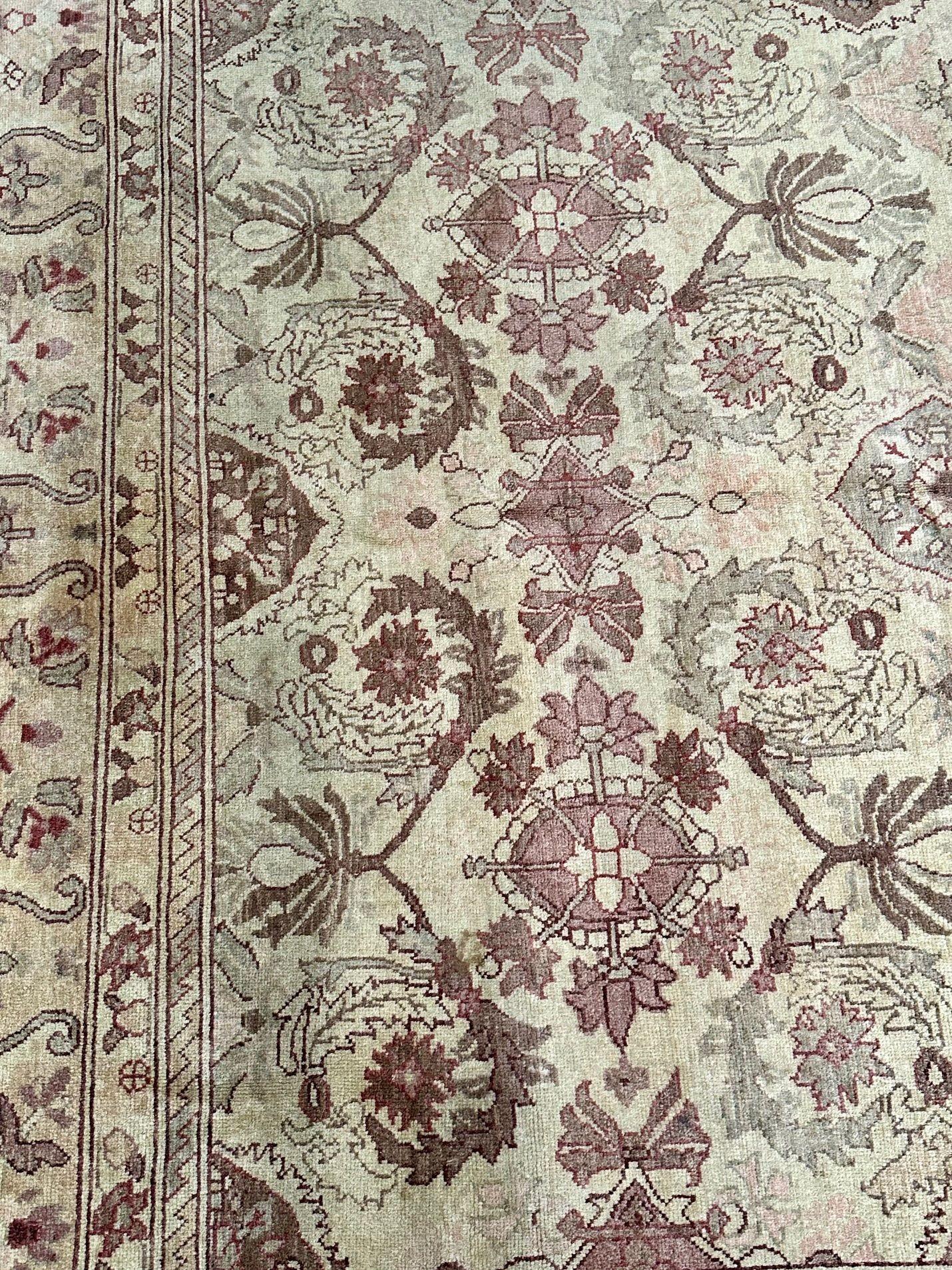 Tappeto indiano, design Tabriz, tappeto di lana annodato, inizio XXI secolo in vendita 2