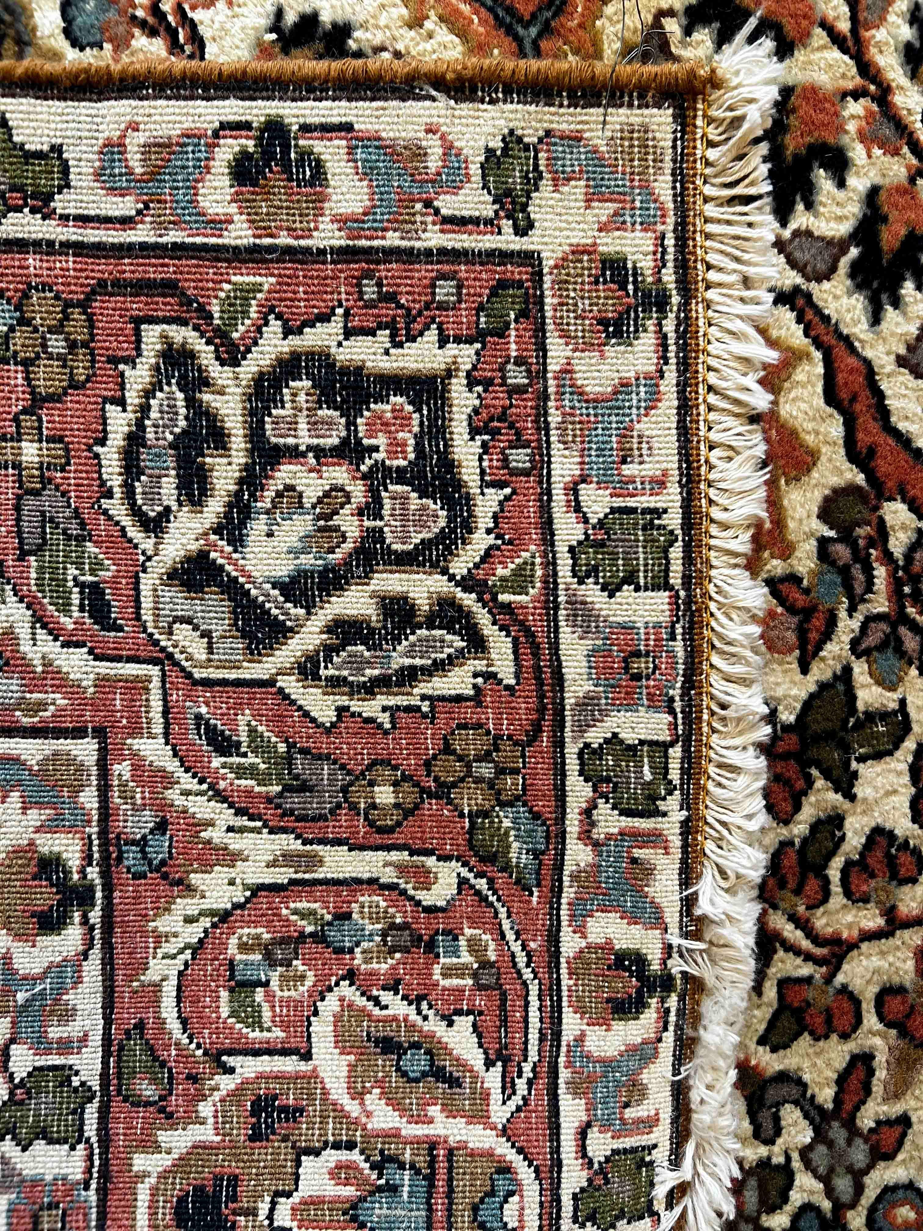  Indian Carpet Wool and Silk, 20th Century - N° 736 For Sale 7