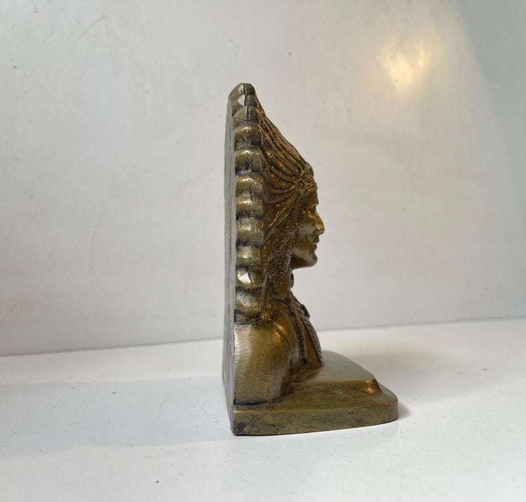 Indian Chief Desk Sculpture or Bookend in Bronze For Sale at 1stDibs
