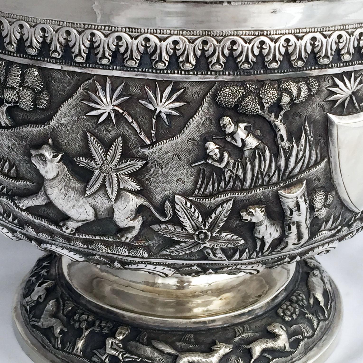 Indian Colonial Presentation Bowl In Good Condition For Sale In Singapore, SG