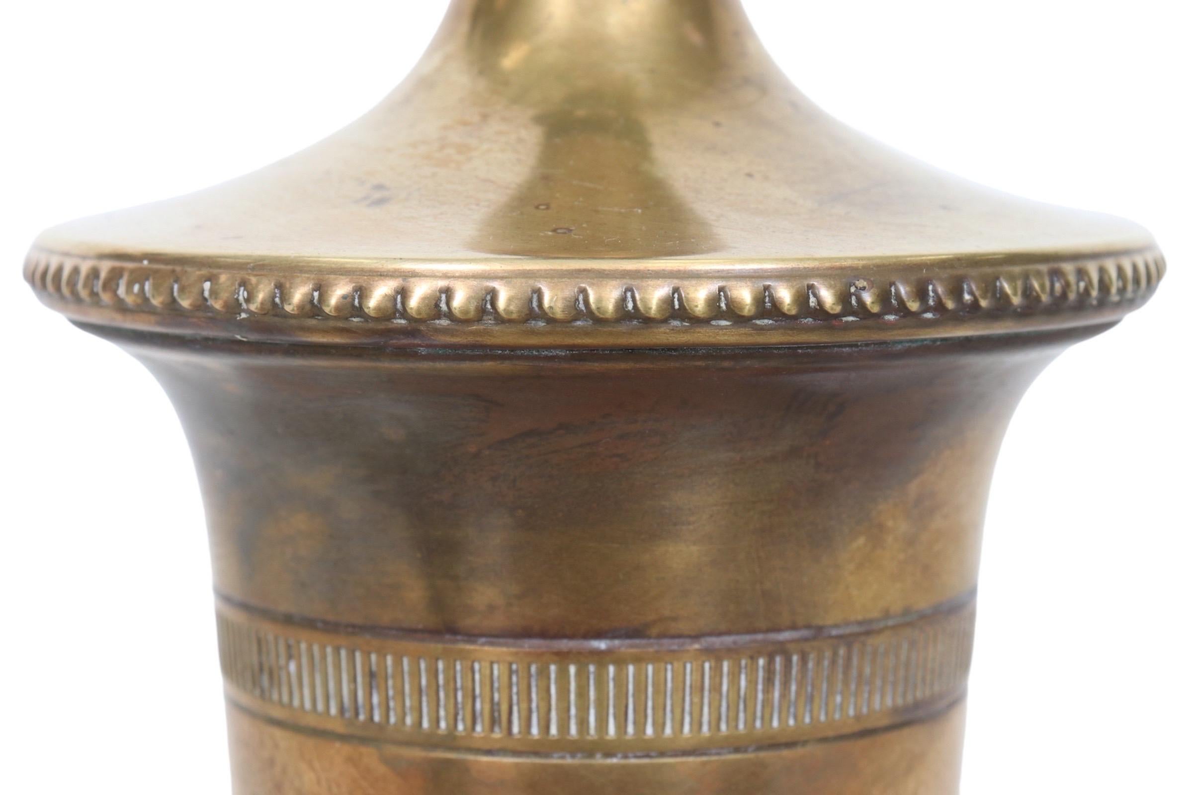 Lampe de table indienne en cuivre et sarcelle Bon état - En vente à Bradenton, FL