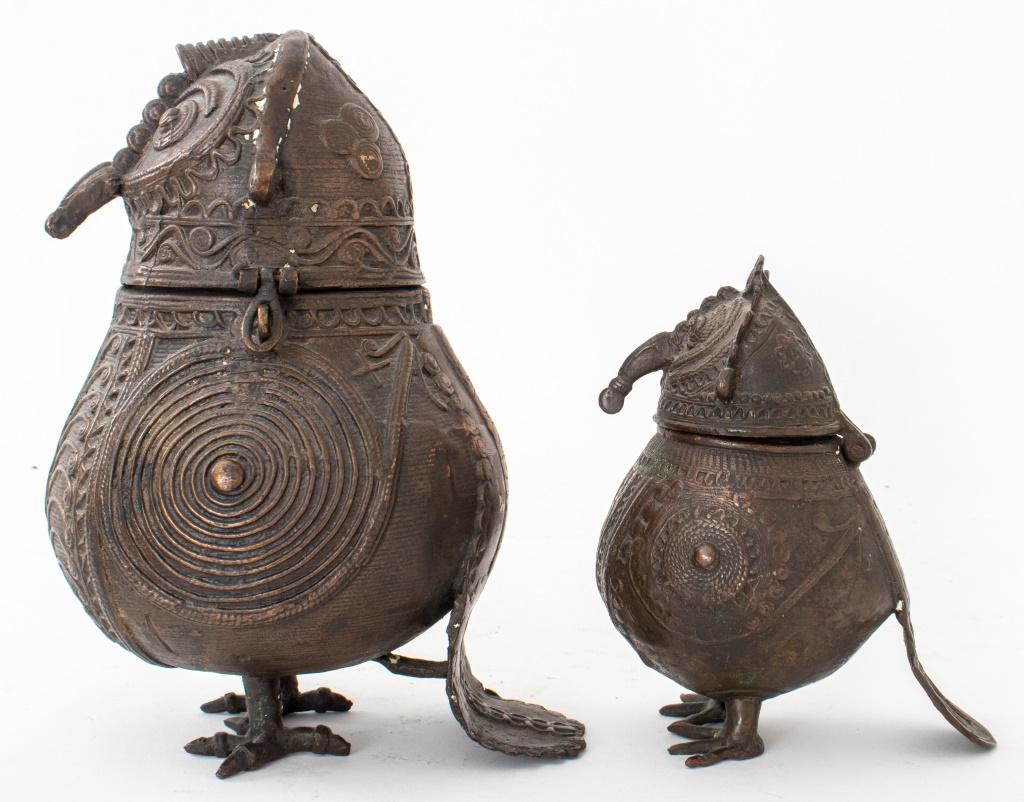 Indian Dhokra Bronze Owl Containers, Ca. 1900, Pair In Good Condition For Sale In New York, NY