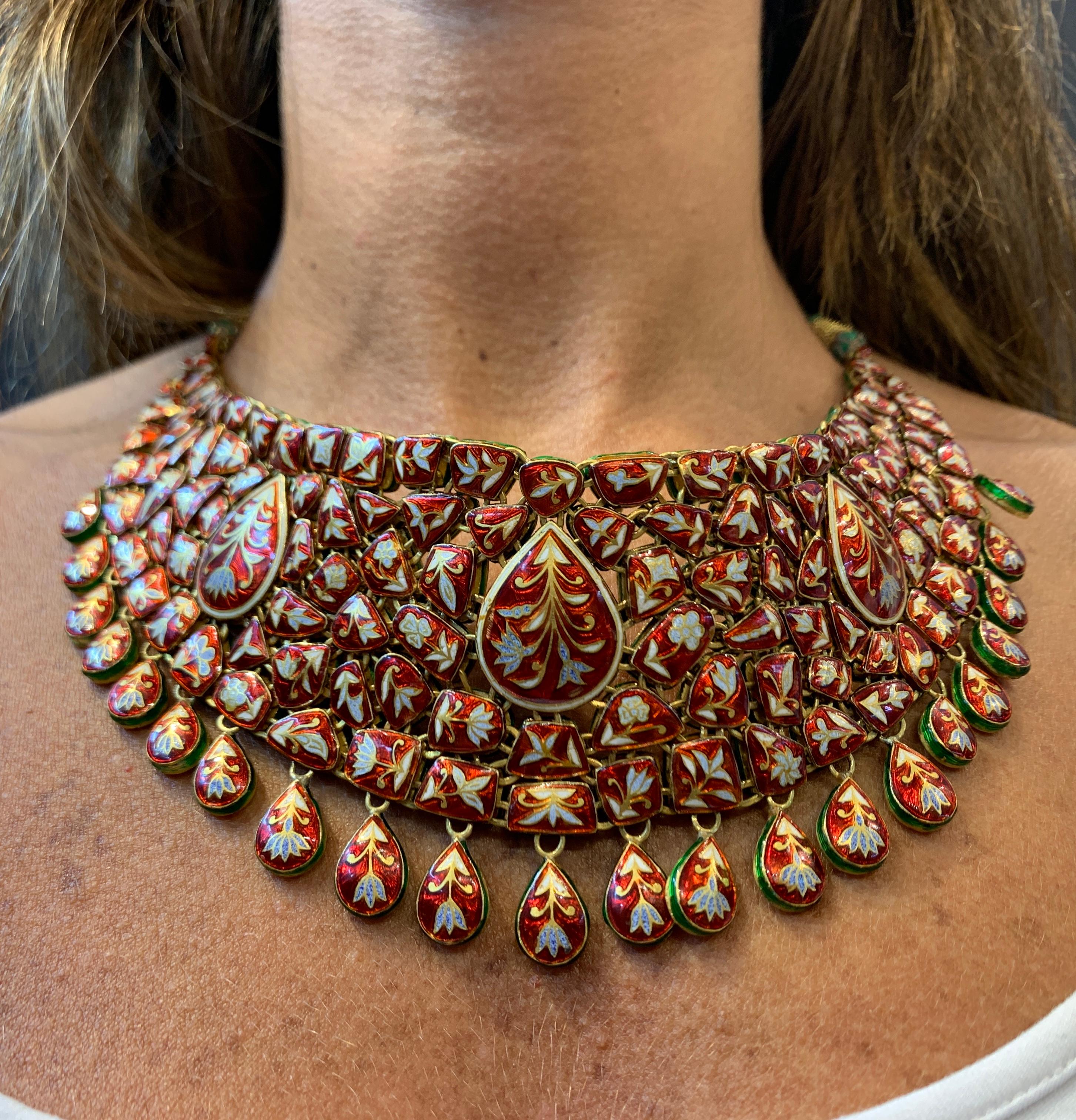 Women's Indian Diamond and Emerald Necklace