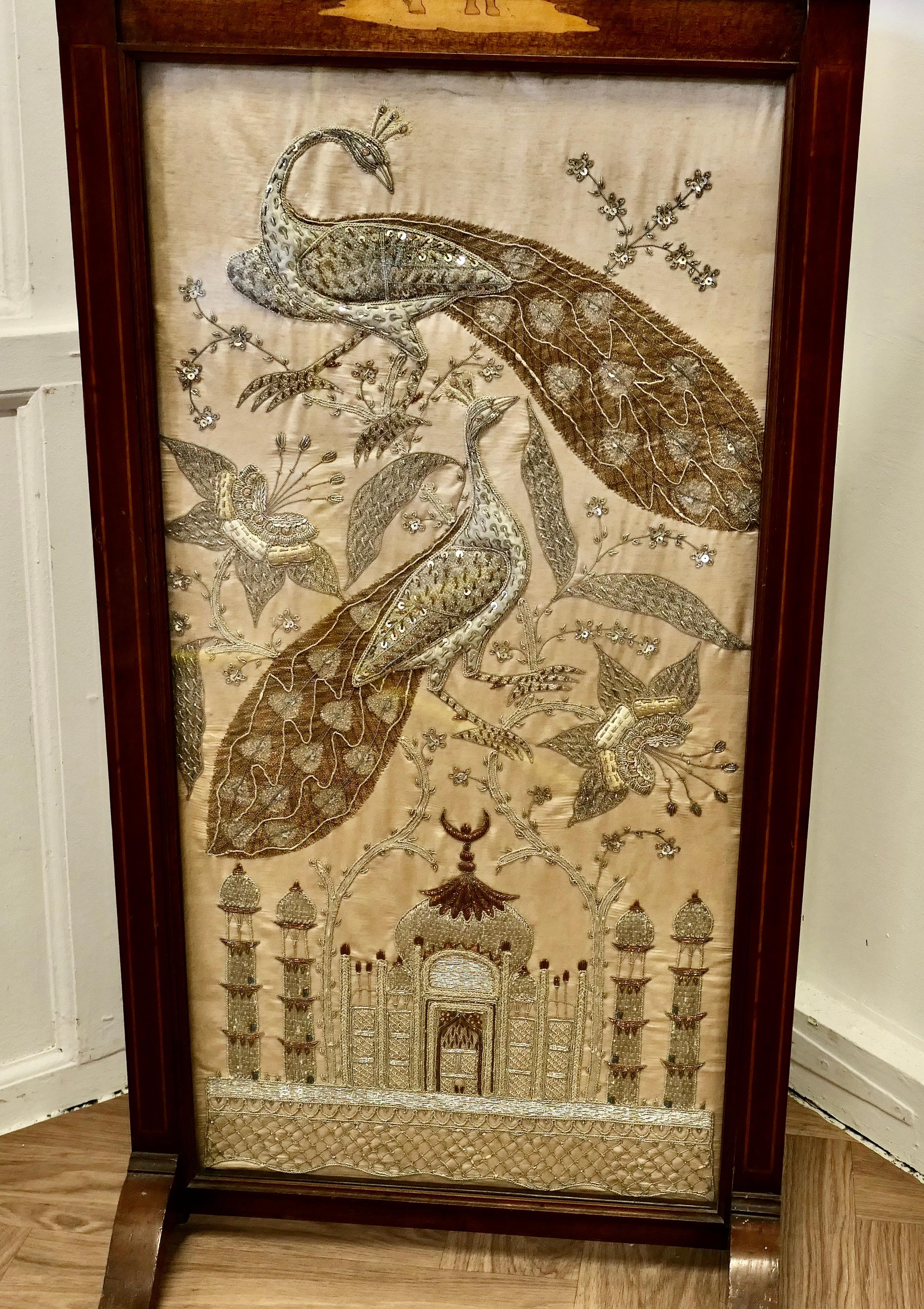 Indian Embroidered Silver and Gold Taj Mahal Screen For Sale 1