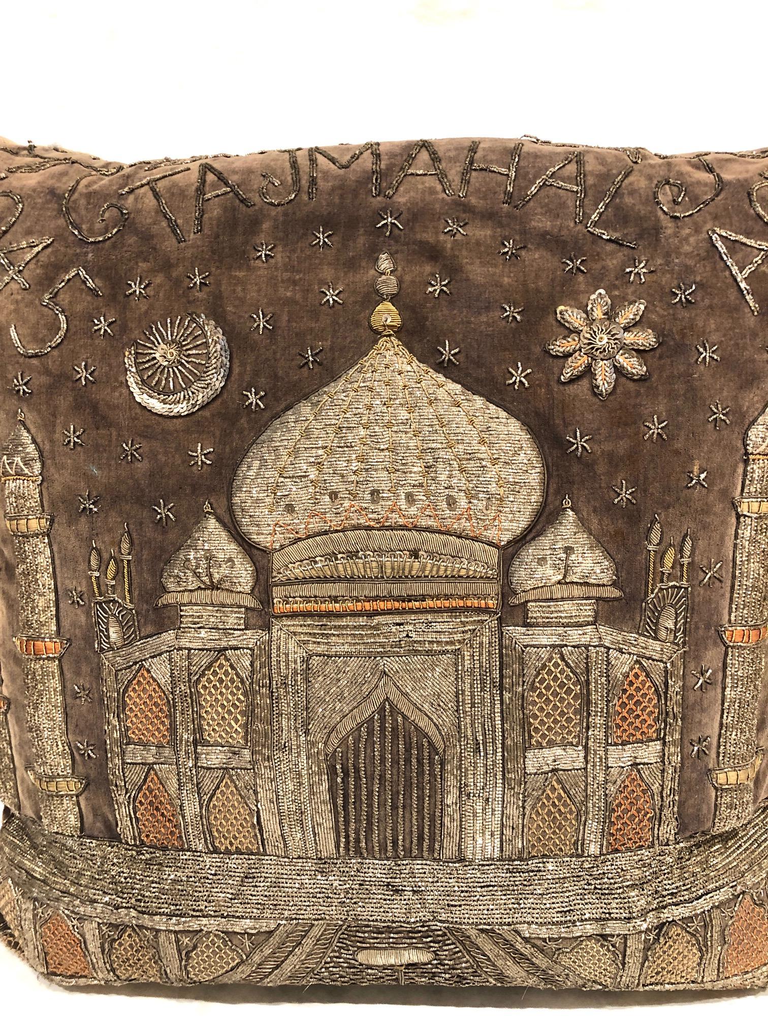 Indian Embroidered Velvet Taj Mahal Pillow, 1945 In Good Condition In West Hollywood, CA