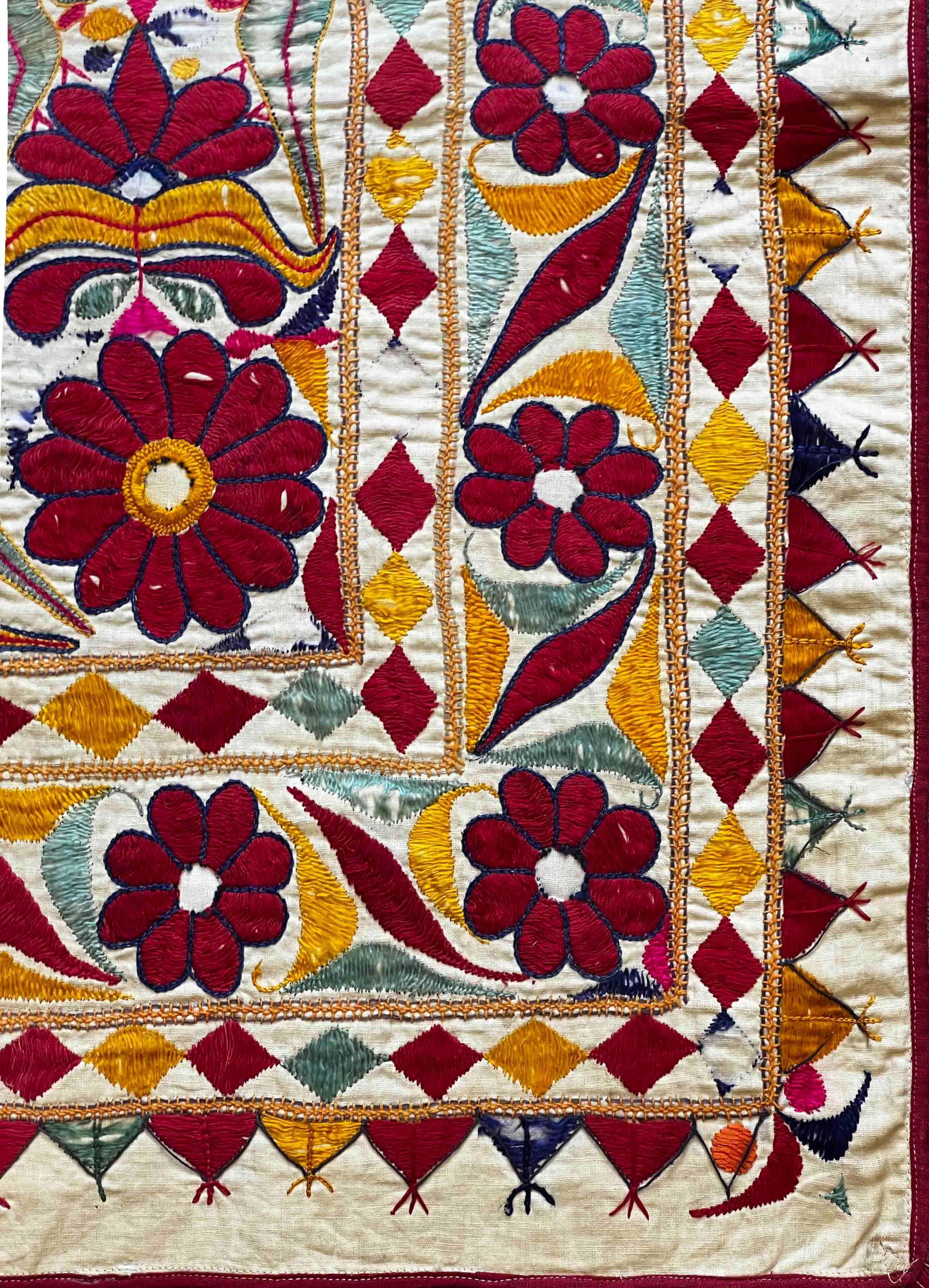 Tribal Indian Embroidery Fabric, N°1221 For Sale