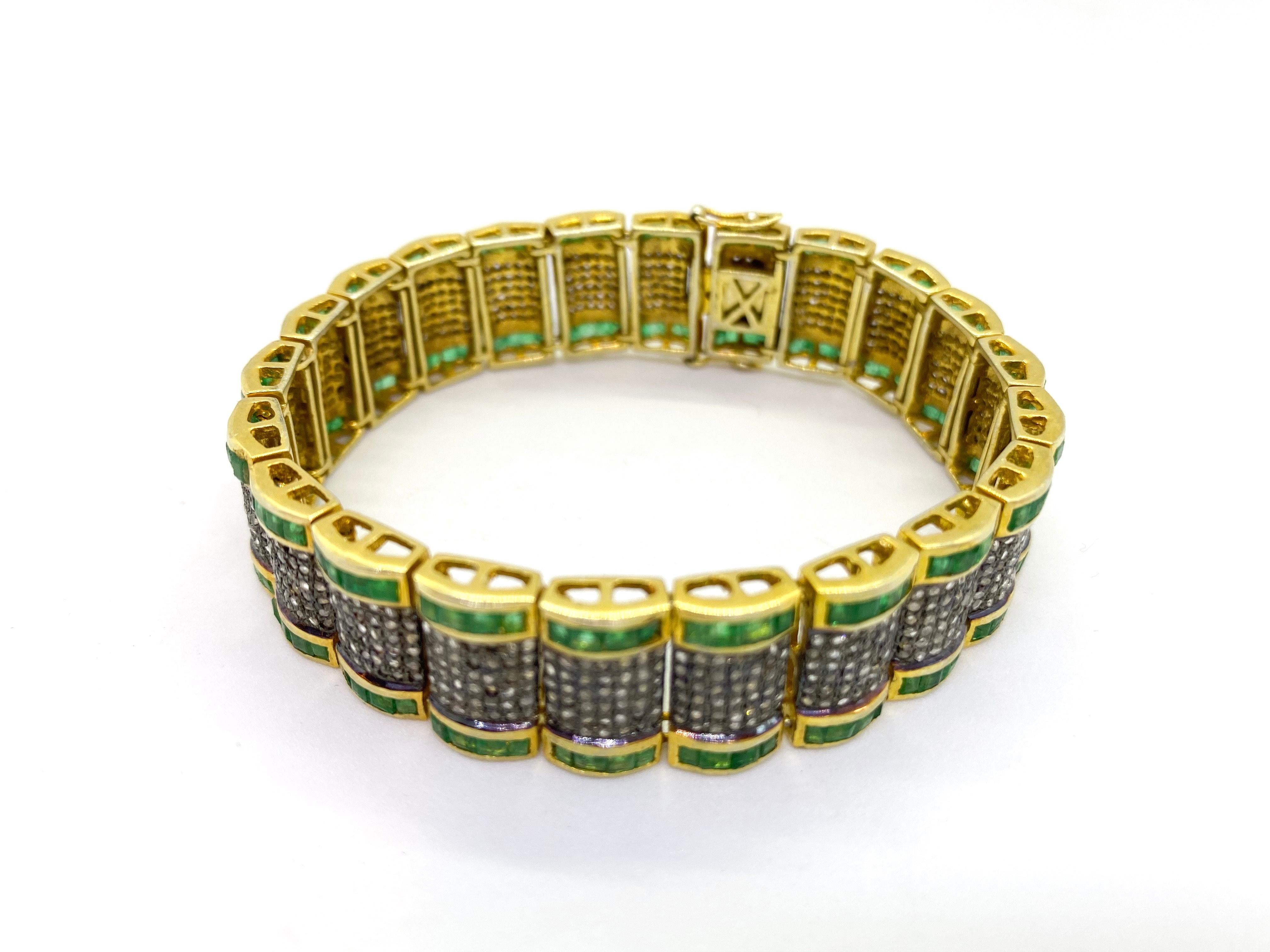 Moderne Bracelet de diamants et émeraudes d'Inde en vente