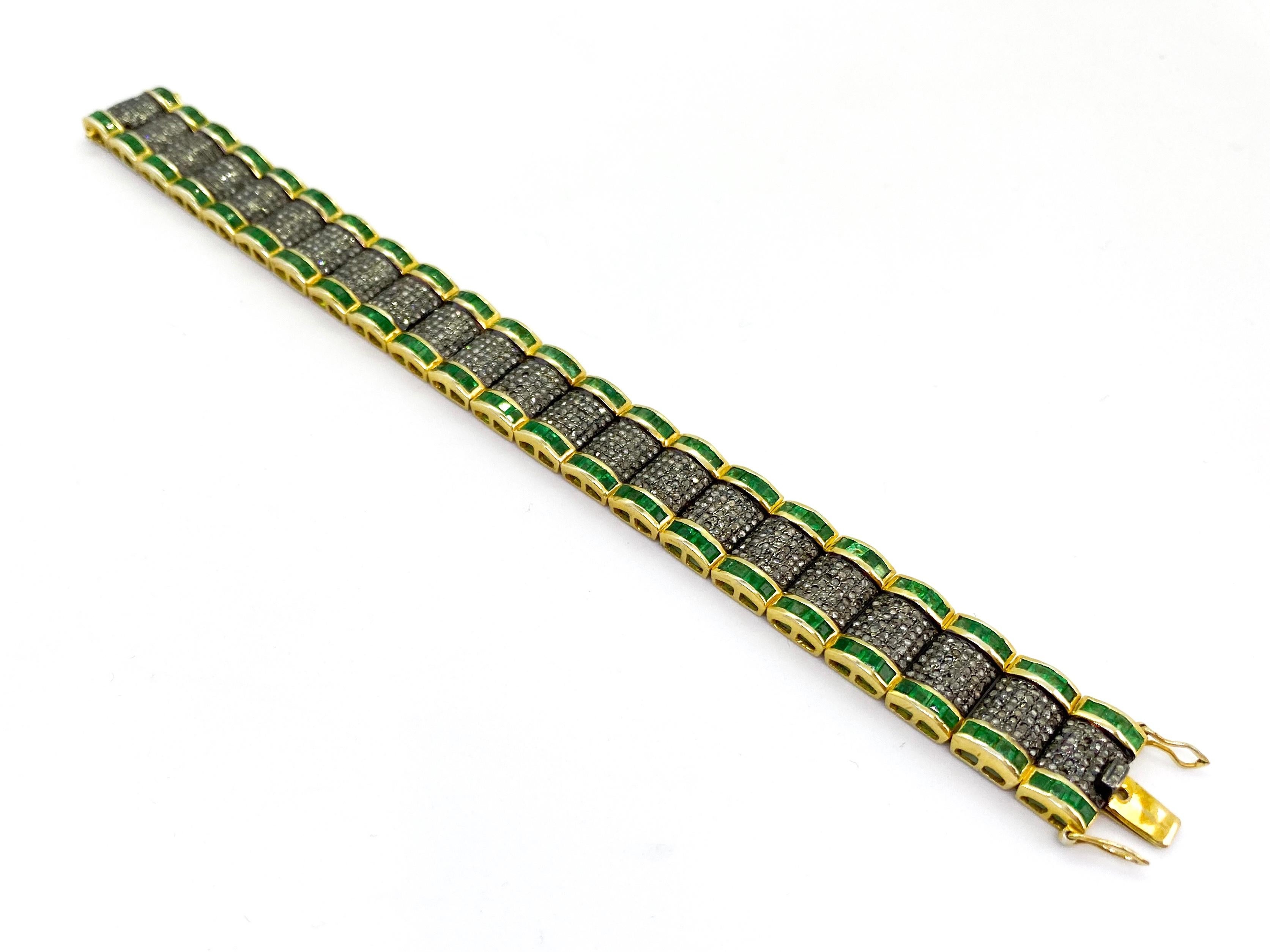 Taille coussin antique Bracelet de diamants et émeraudes d'Inde en vente