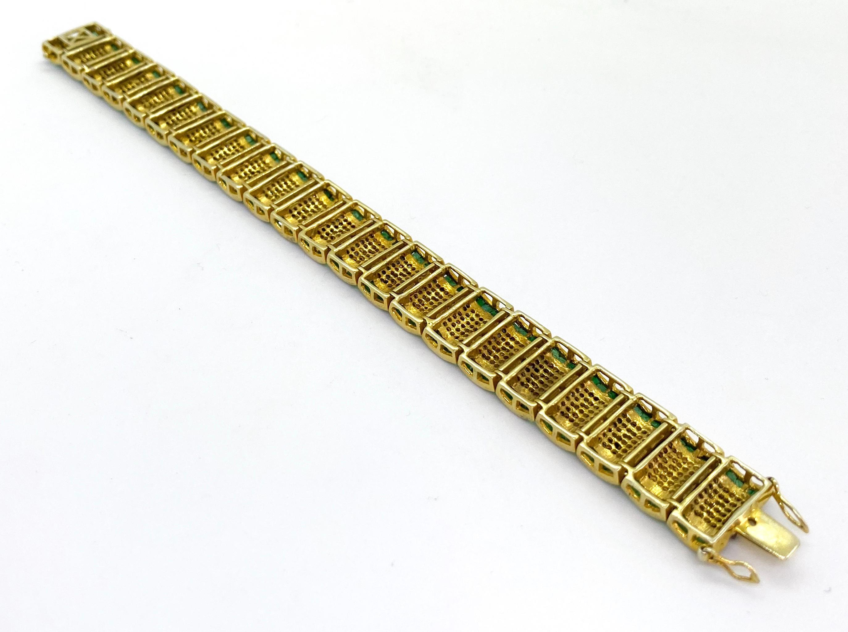 Bracelet de diamants et émeraudes d'Inde Unisexe en vente