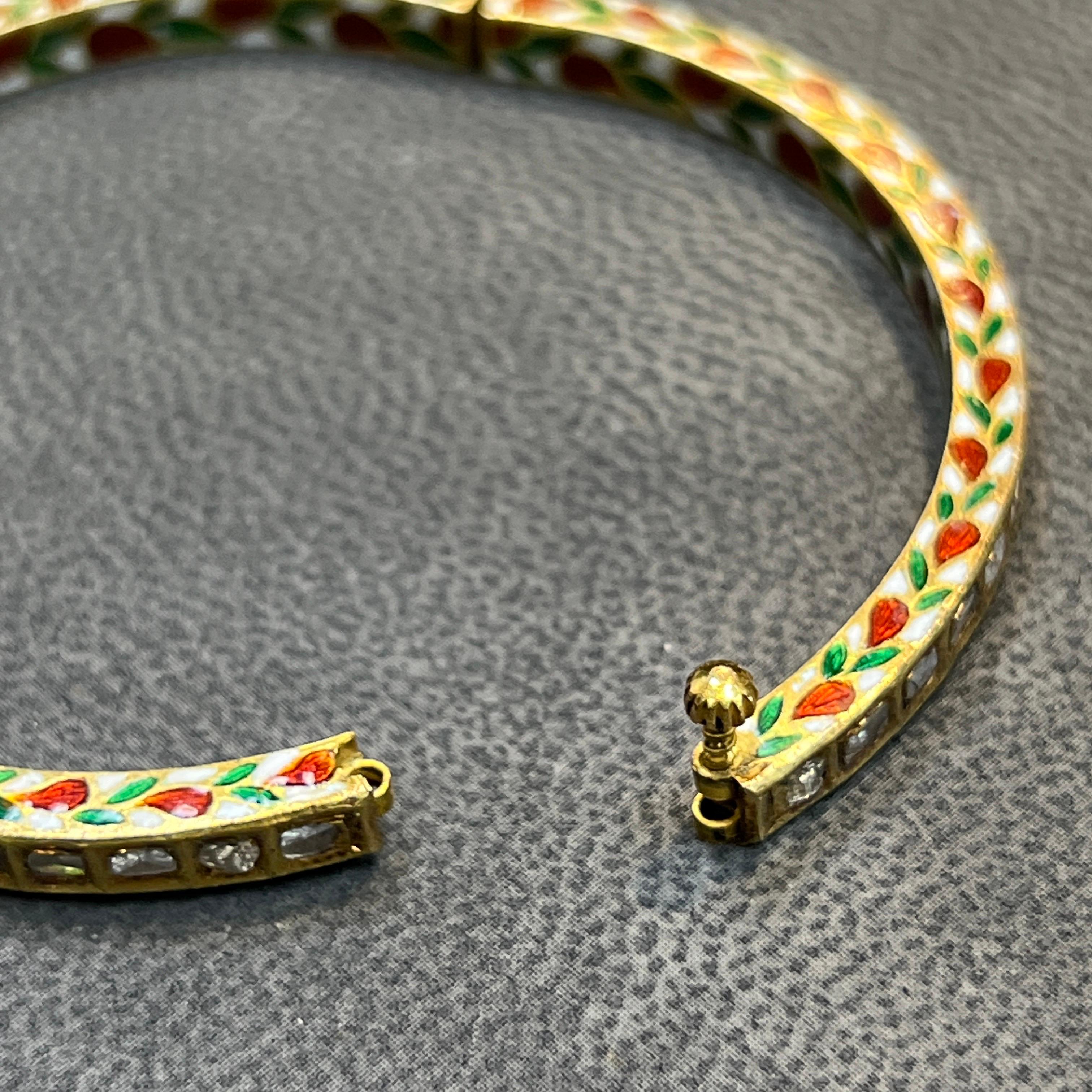 Indian Enamel and Diamond Bangle en venta 4