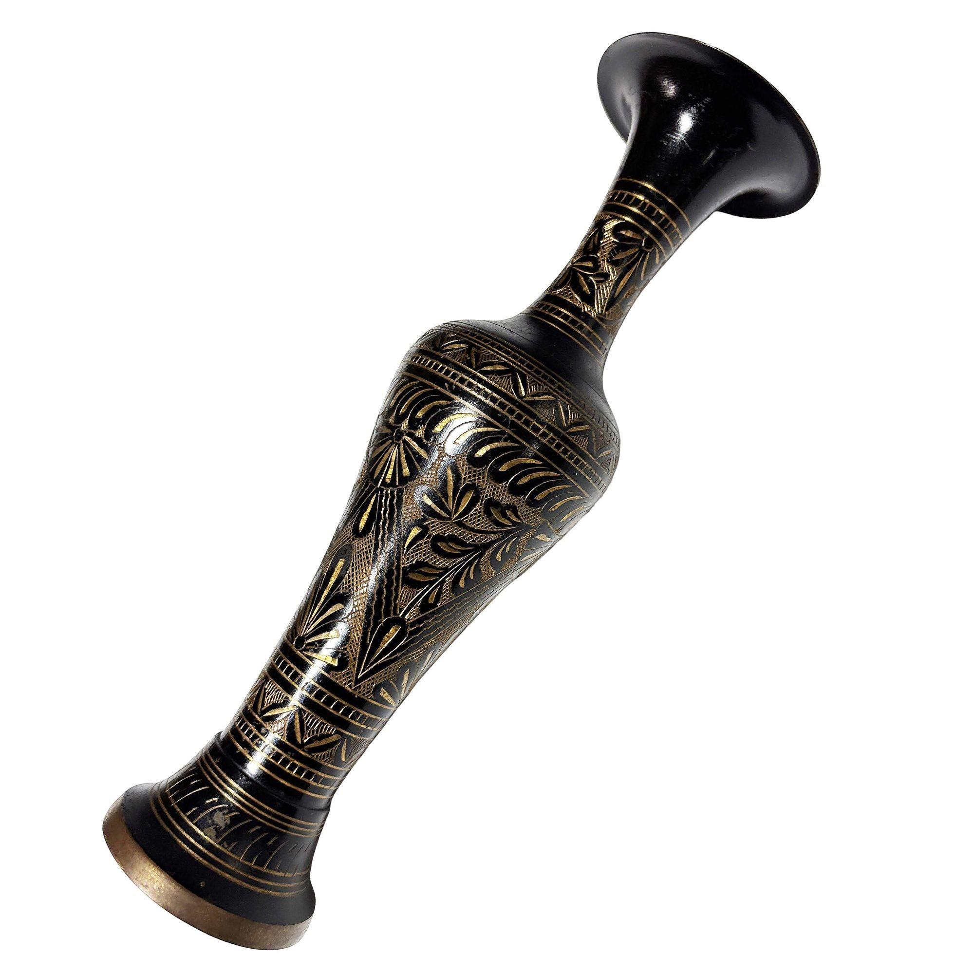 Indische Hand geätzt schwarz Cloisonne Messing florale Vase im Zustand „Hervorragend“ im Angebot in Van Nuys, CA