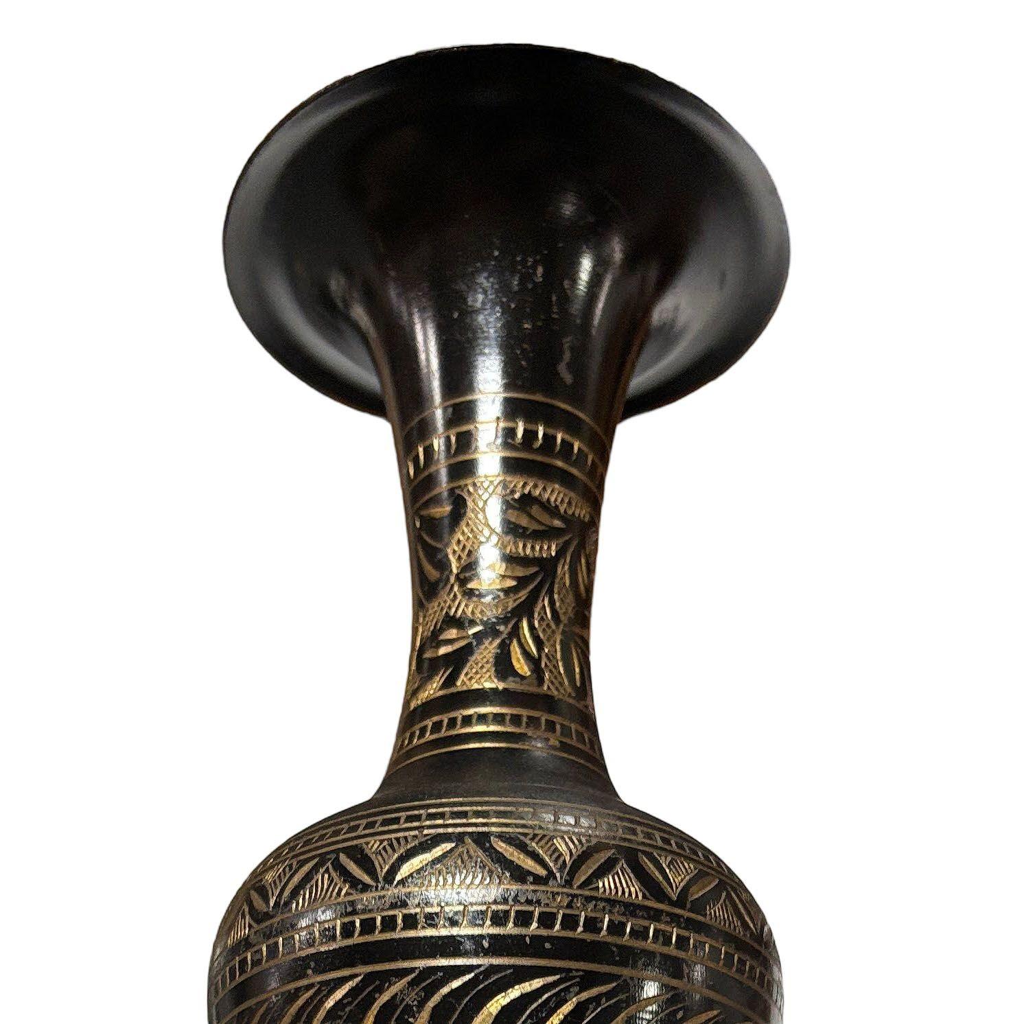 Indische Hand geätzt schwarz Cloisonne Messing florale Vase im Angebot 3