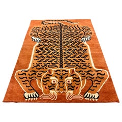 Tapis indien noué à la main avec motif de tigre chinois