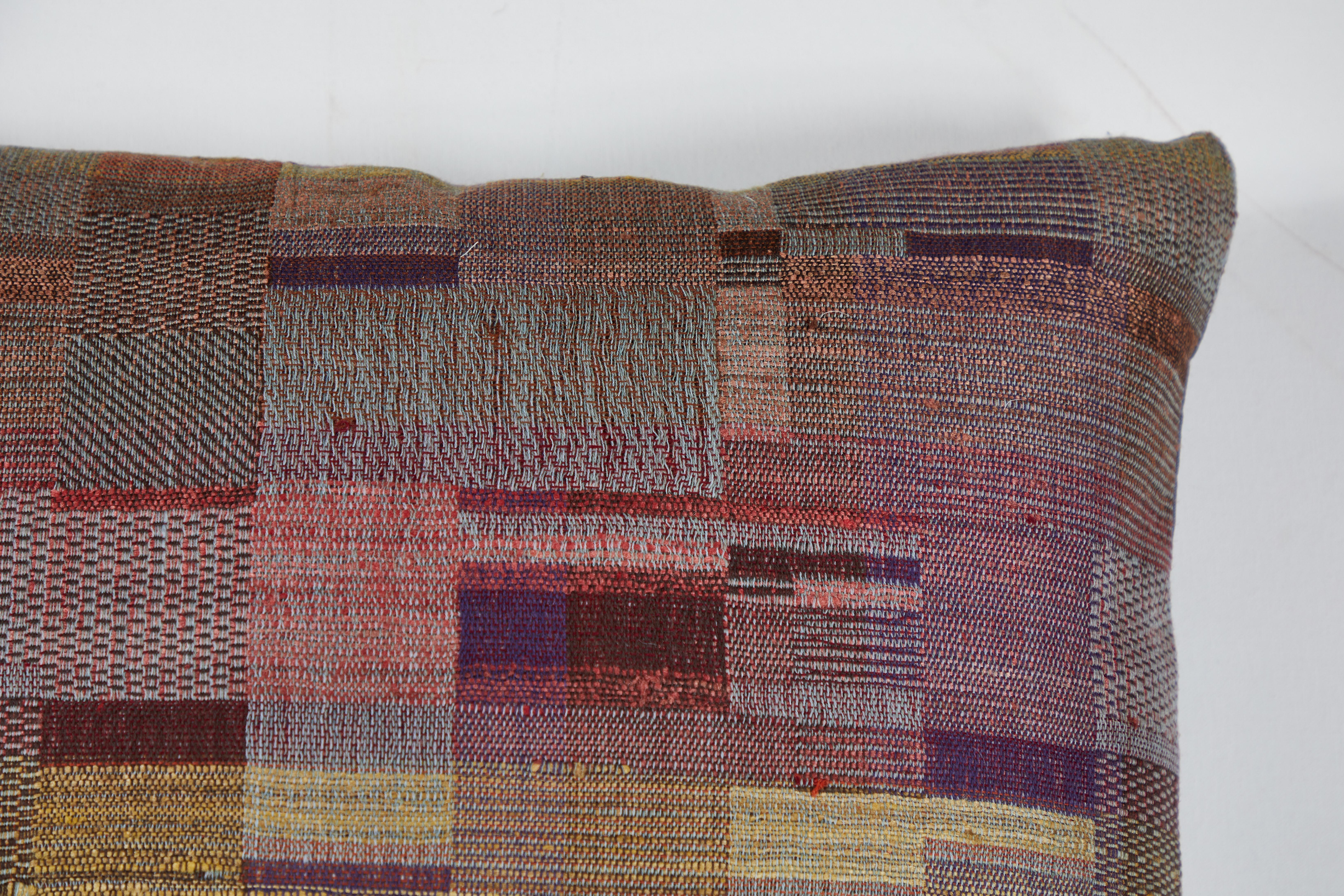Indian Handwoven Pillow Sunrise Plaid In New Condition For Sale In Los Angeles, CA