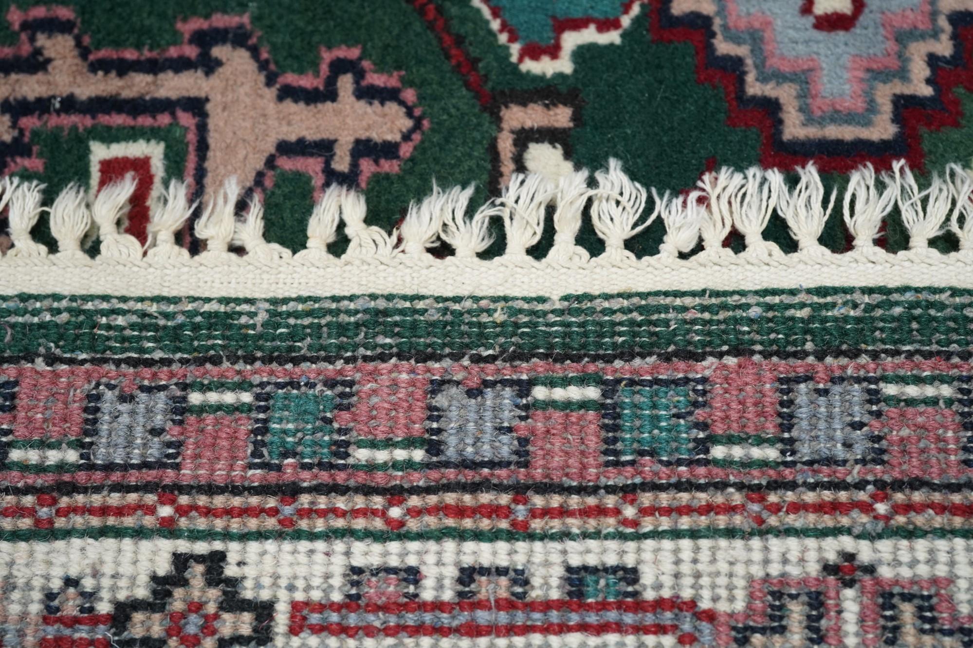Indischer Heriz-Teppich im Vintage-Stil, 6'1'' x 9'1'' im Angebot 8